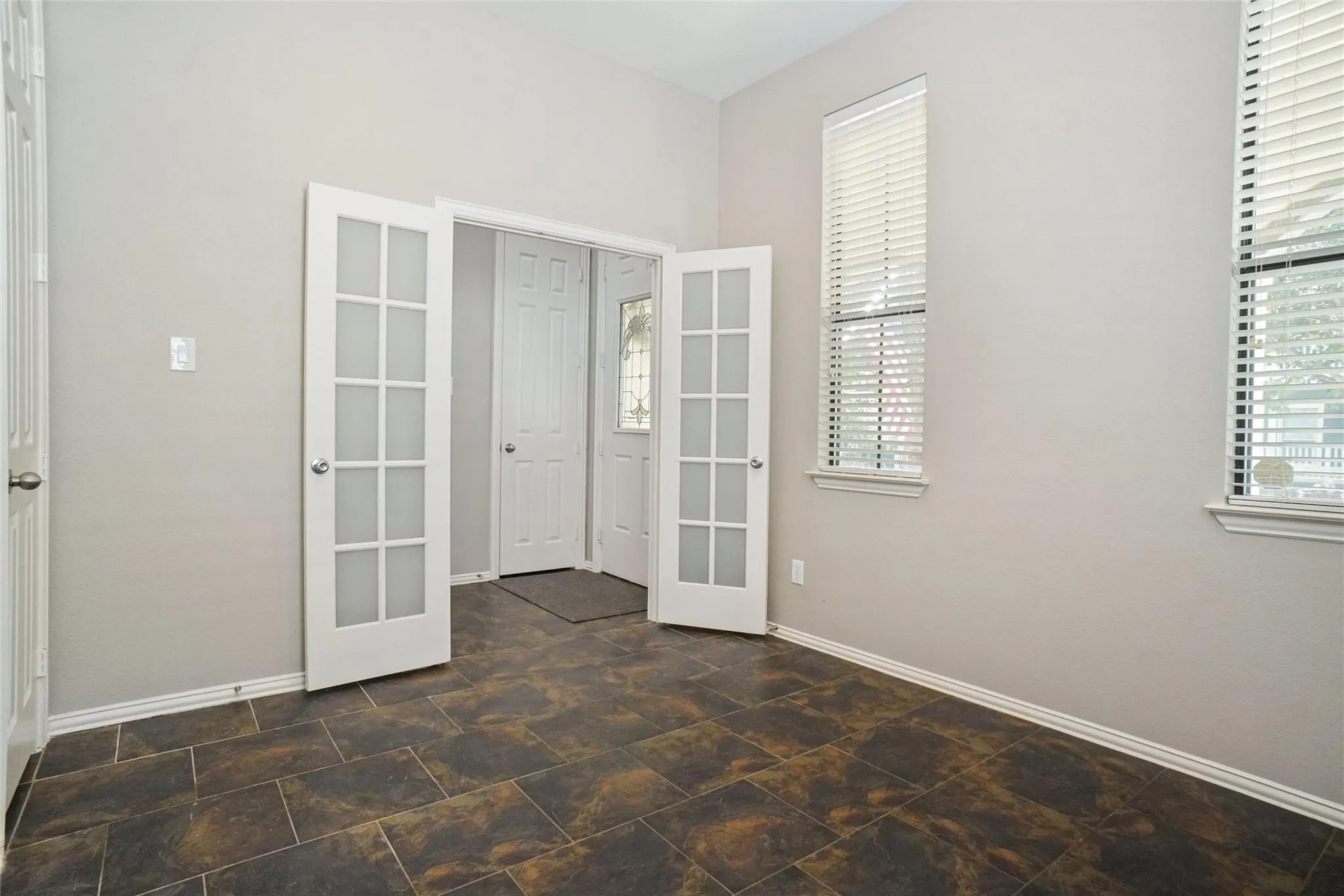 Single Family Residence For Sale in Denton County , 1716 Spanish Moss Way, Savannah, Texas 76227, 3 Bedroom, 2 Bathroom, 2 Garage spaces, 1,542 Sqft, built in 2004, mls#21203765, Real Estate Agent in Savannah, Homes For Sale in Denton county, Homes For Sale in Savannah, Realtor in Savannah Texas, Real Estate Brokerage Independent Realty Texas, Luminita Cordes Realtor