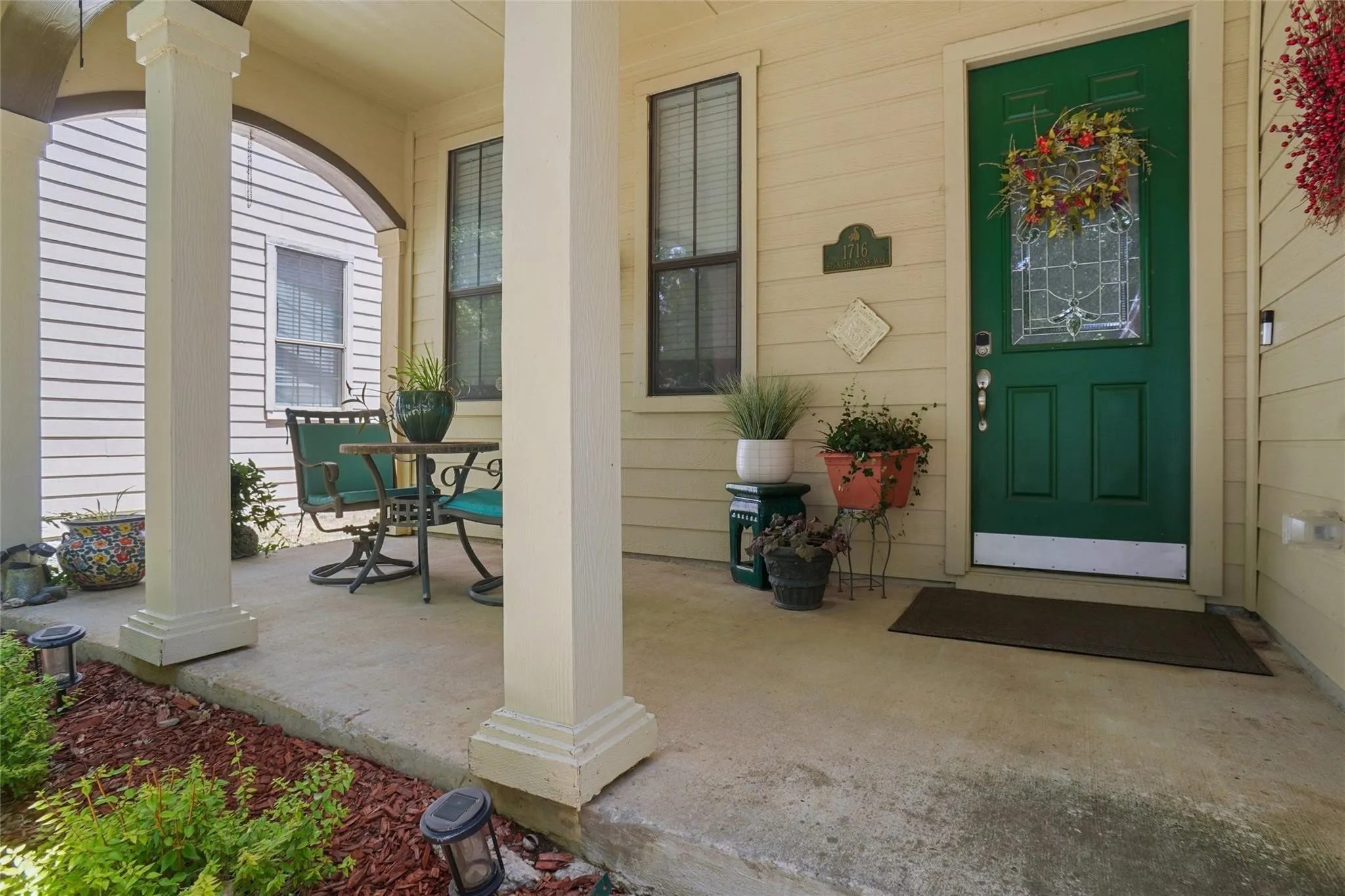 Single Family Residence For Sale in Denton County , 1716 Spanish Moss Way, Savannah, Texas 76227, 3 Bedroom, 2 Bathroom, 2 Garage spaces, 1,542 Sqft, built in 2004, mls#21203765, Real Estate Agent in Savannah, Homes For Sale in Denton county, Homes For Sale in Savannah, Realtor in Savannah Texas, Real Estate Brokerage Independent Realty Texas, Luminita Cordes Realtor