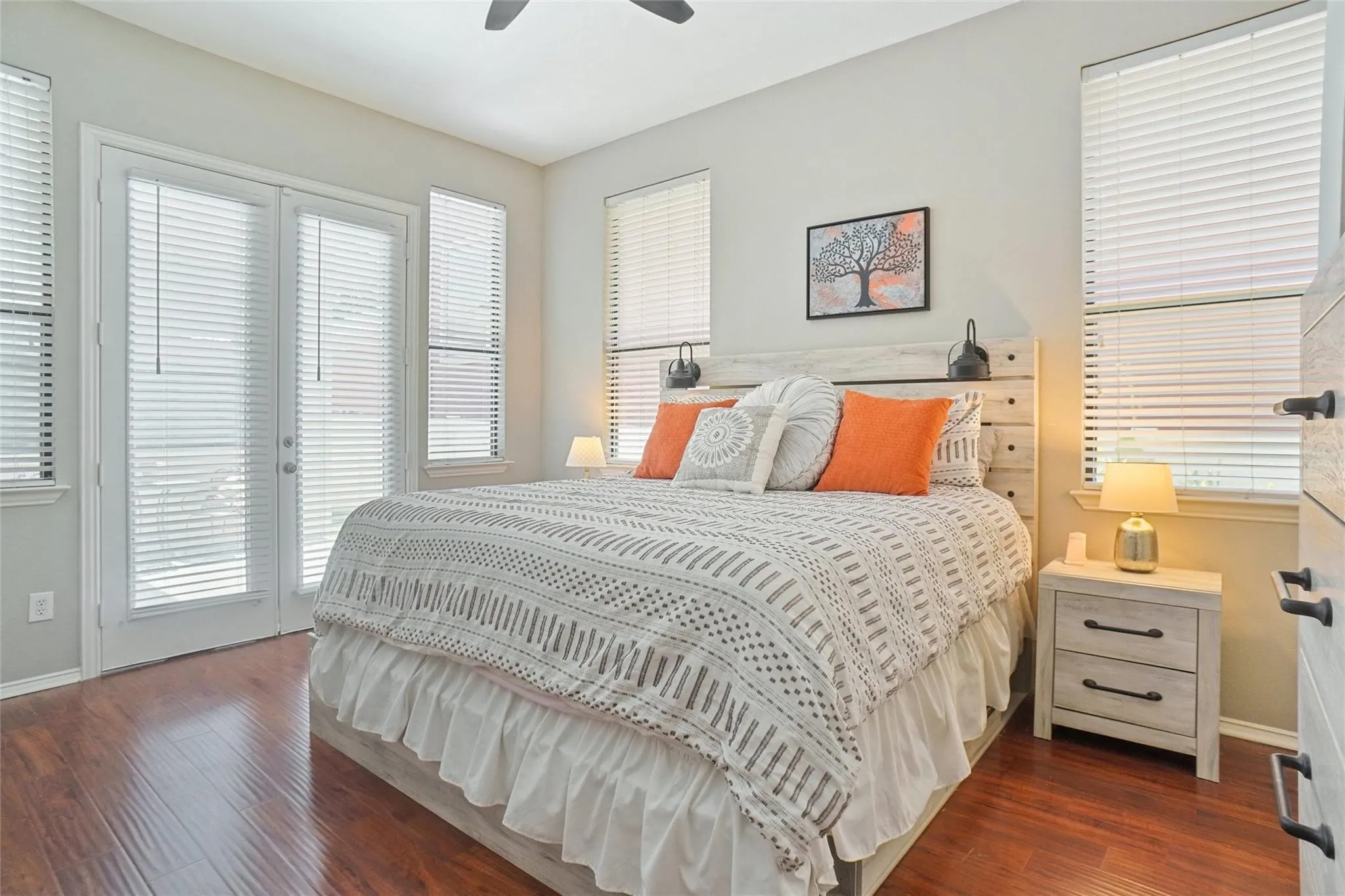Single Family Residence For Sale in Denton County , 1716 Spanish Moss Way, Savannah, Texas 76227, 3 Bedroom, 2 Bathroom, 2 Garage spaces, 1,542 Sqft, built in 2004, mls#21203765, Real Estate Agent in Savannah, Homes For Sale in Denton county, Homes For Sale in Savannah, Realtor in Savannah Texas, Real Estate Brokerage Independent Realty Texas, Luminita Cordes Realtor