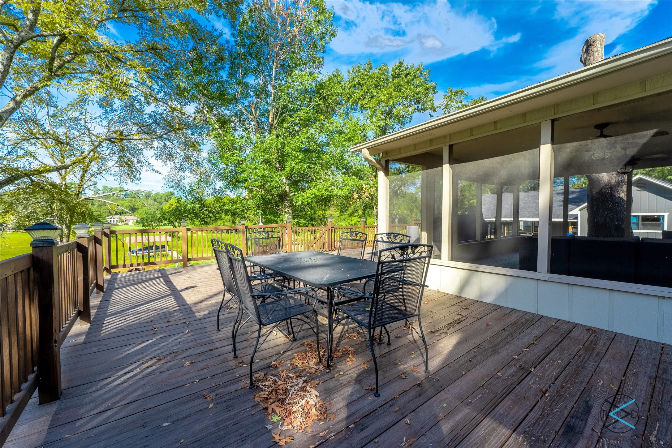 Single Family Residence For Sale in Henderson County , 7179 Lance Lane, Eustace, Texas 75124, 3 Bedroom, 2 Bathroom, 2 Garage spaces, 1,341 Sqft, built in 1988, Preowned, mls#21203812, Real Estate Agent in Eustace, Homes For Sale in Henderson county, Homes For Sale in Eustace, Realtor in Eustace Texas, Real Estate Brokerage Independent Realty Texas, Luminita Cordes Realtor