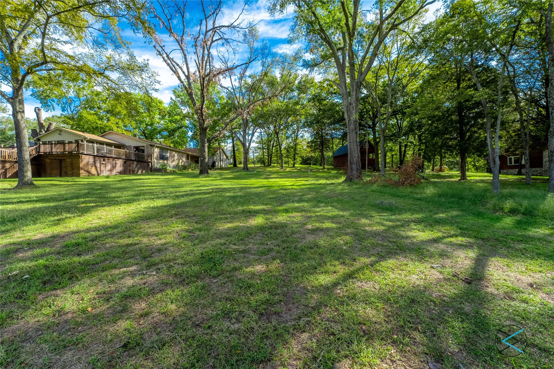 Single Family Residence For Sale in Henderson County , 7179 Lance Lane, Eustace, Texas 75124, 3 Bedroom, 2 Bathroom, 2 Garage spaces, 1,341 Sqft, built in 1988, Preowned, mls#21203812, Real Estate Agent in Eustace, Homes For Sale in Henderson county, Homes For Sale in Eustace, Realtor in Eustace Texas, Real Estate Brokerage Independent Realty Texas, Luminita Cordes Realtor