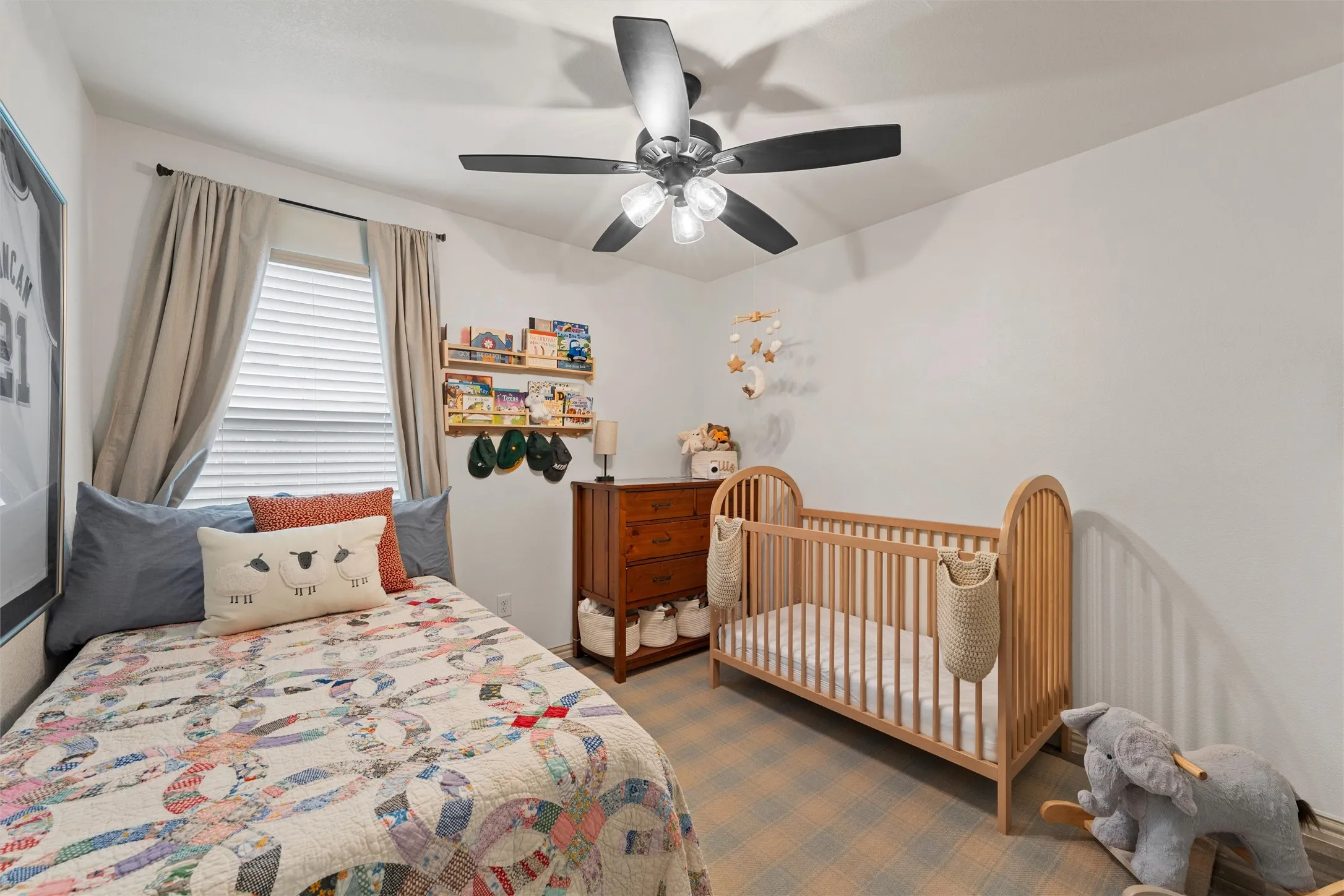 Single Family Residence For Sale in Mc Lennan County , 1124 N 13th Street, Waco, Texas 76707, 3 Bedroom, 2 Bathroom, Garage spaces, 1,136 Sqft, built in 2020, mls#21192663, Real Estate Agent in Waco, Homes For Sale in Mc Lennan county, Homes For Sale in Waco, Realtor in Waco Texas, Real Estate Brokerage Independent Realty Texas, Luminita Cordes Realtor