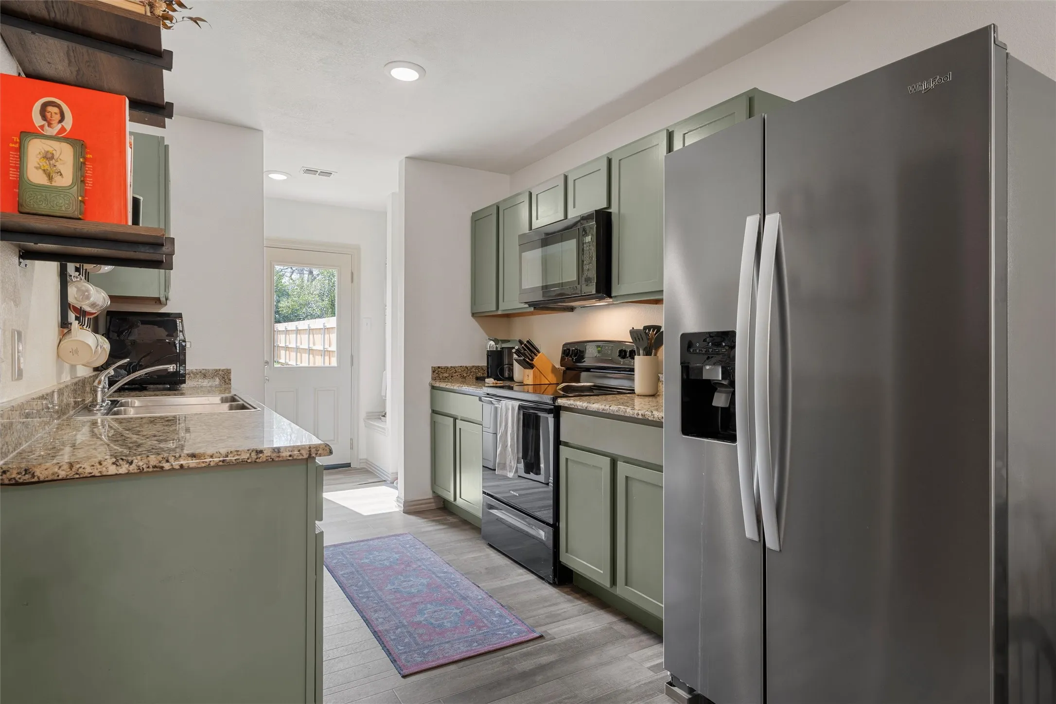 Single Family Residence For Sale in Mc Lennan County , 1124 N 13th Street, Waco, Texas 76707, 3 Bedroom, 2 Bathroom, Garage spaces, 1,136 Sqft, built in 2020, mls#21192663, Real Estate Agent in Waco, Homes For Sale in Mc Lennan county, Homes For Sale in Waco, Realtor in Waco Texas, Real Estate Brokerage Independent Realty Texas, Luminita Cordes Realtor