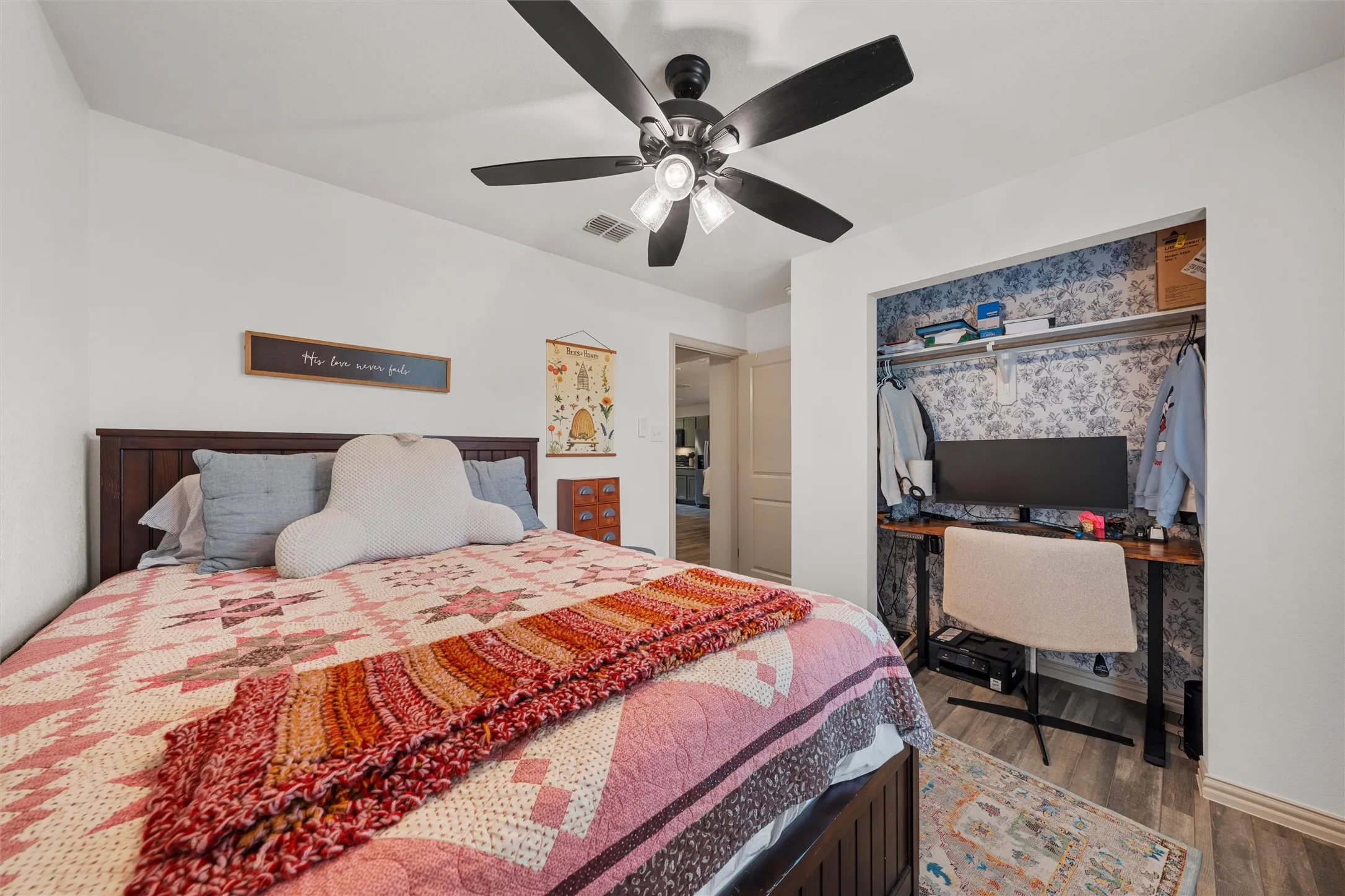 Single Family Residence For Sale in Mc Lennan County , 1124 N 13th Street, Waco, Texas 76707, 3 Bedroom, 2 Bathroom, Garage spaces, 1,136 Sqft, built in 2020, mls#21192663, Real Estate Agent in Waco, Homes For Sale in Mc Lennan county, Homes For Sale in Waco, Realtor in Waco Texas, Real Estate Brokerage Independent Realty Texas, Luminita Cordes Realtor