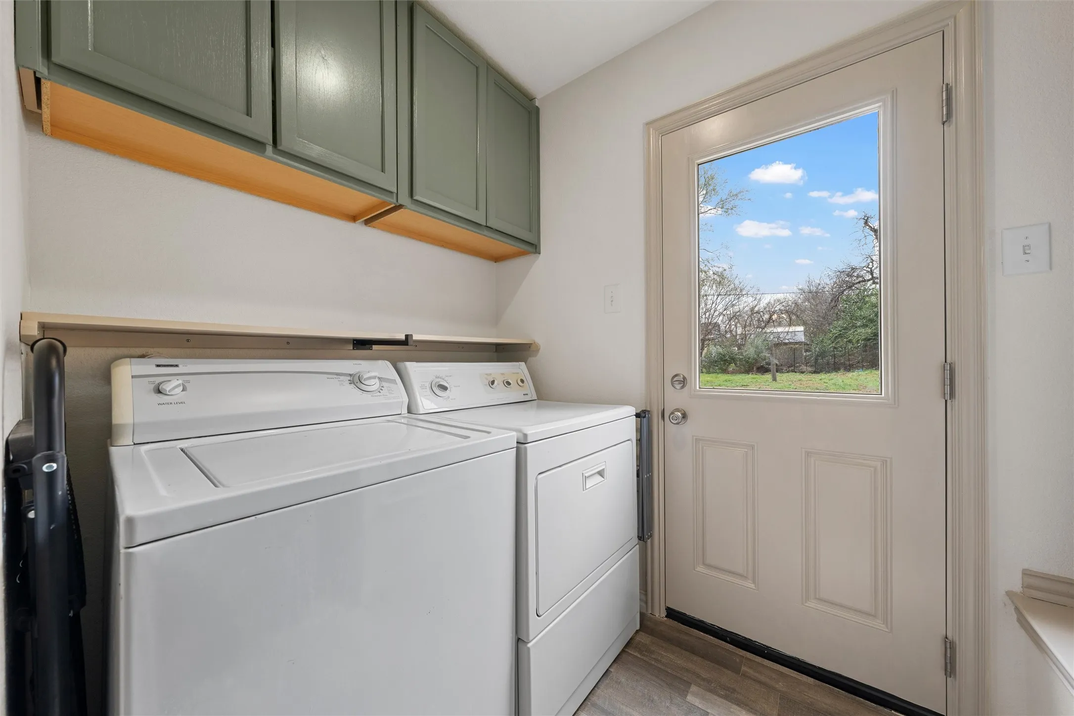 Single Family Residence For Sale in Mc Lennan County , 1124 N 13th Street, Waco, Texas 76707, 3 Bedroom, 2 Bathroom, Garage spaces, 1,136 Sqft, built in 2020, mls#21192663, Real Estate Agent in Waco, Homes For Sale in Mc Lennan county, Homes For Sale in Waco, Realtor in Waco Texas, Real Estate Brokerage Independent Realty Texas, Luminita Cordes Realtor