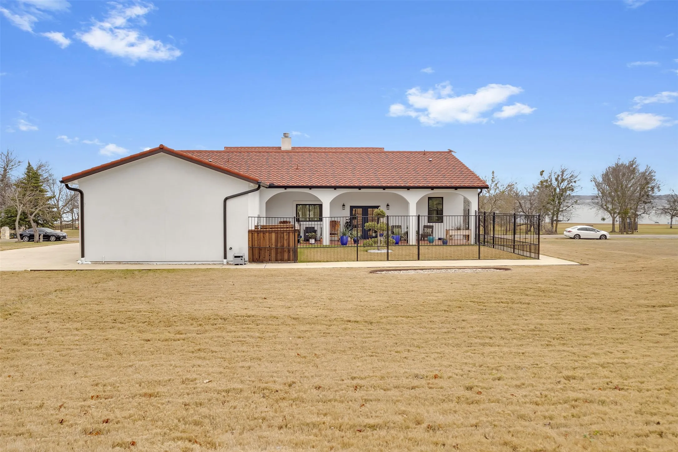 BACK ELEVATION