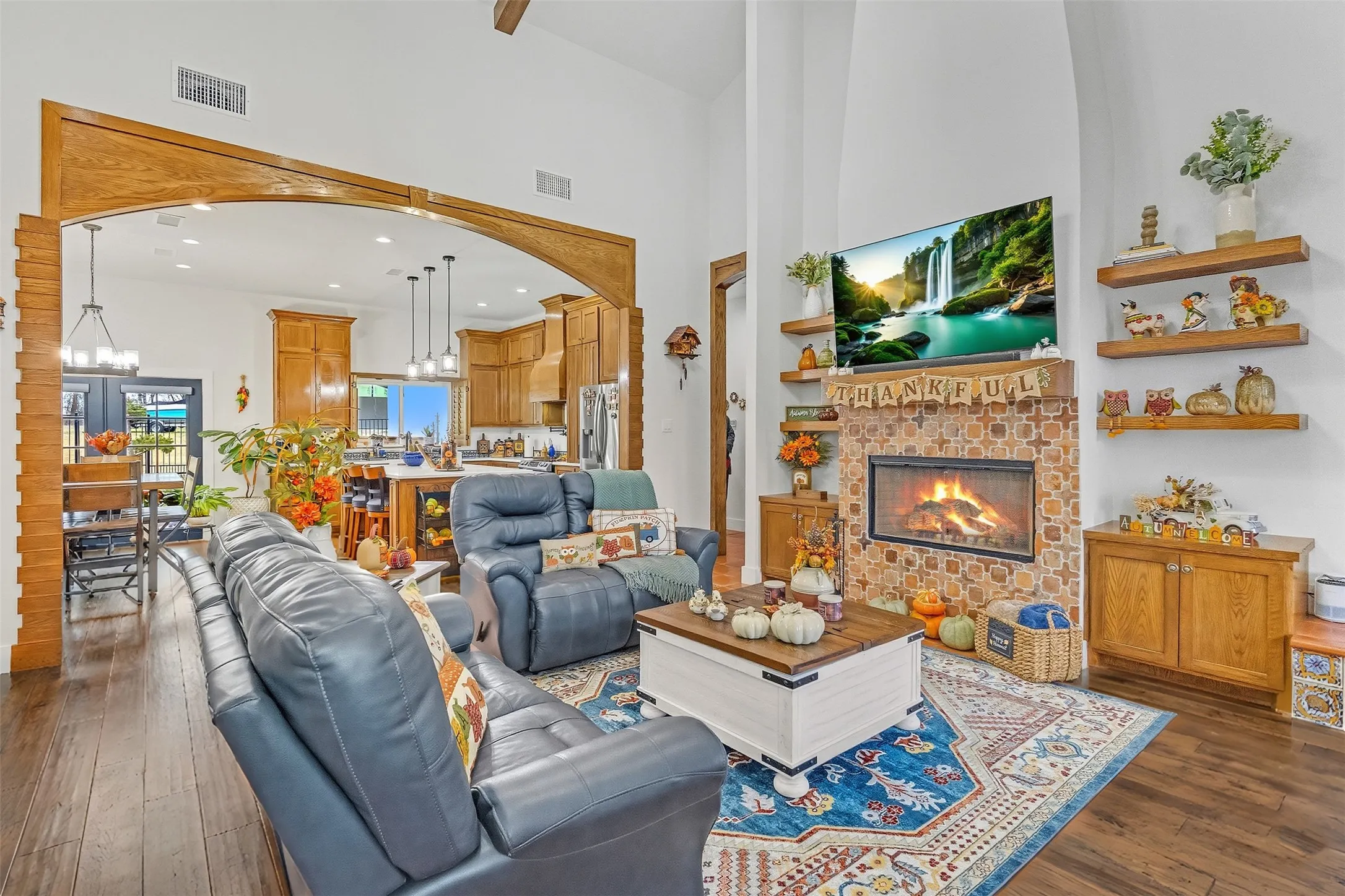 LIVING ROOM WITH FIREPLACE