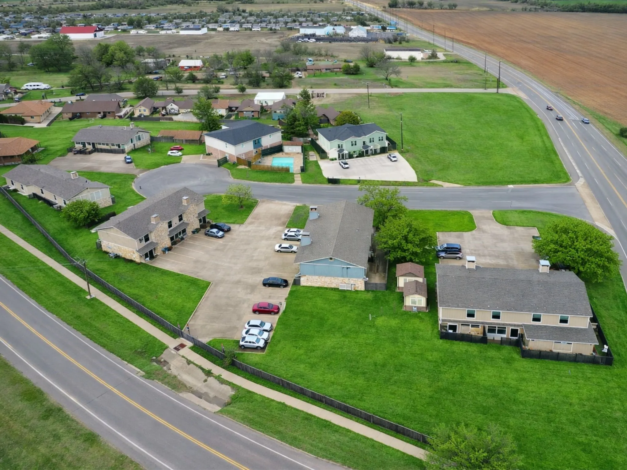 Quadruplex For Sale in Johnson County , 1403 Courtney Place, Cleburne, Texas 76033, 8 Bedroom, 8 Bathroom, Garage spaces, 0 Sqft, built in 1983, Preowned, mls#21189077, Real Estate Agent in Cleburne, Homes For Sale in Johnson county, Homes For Sale in Cleburne, Realtor in Cleburne Texas, Real Estate Brokerage Independent Realty Texas, Luminita Cordes Realtor