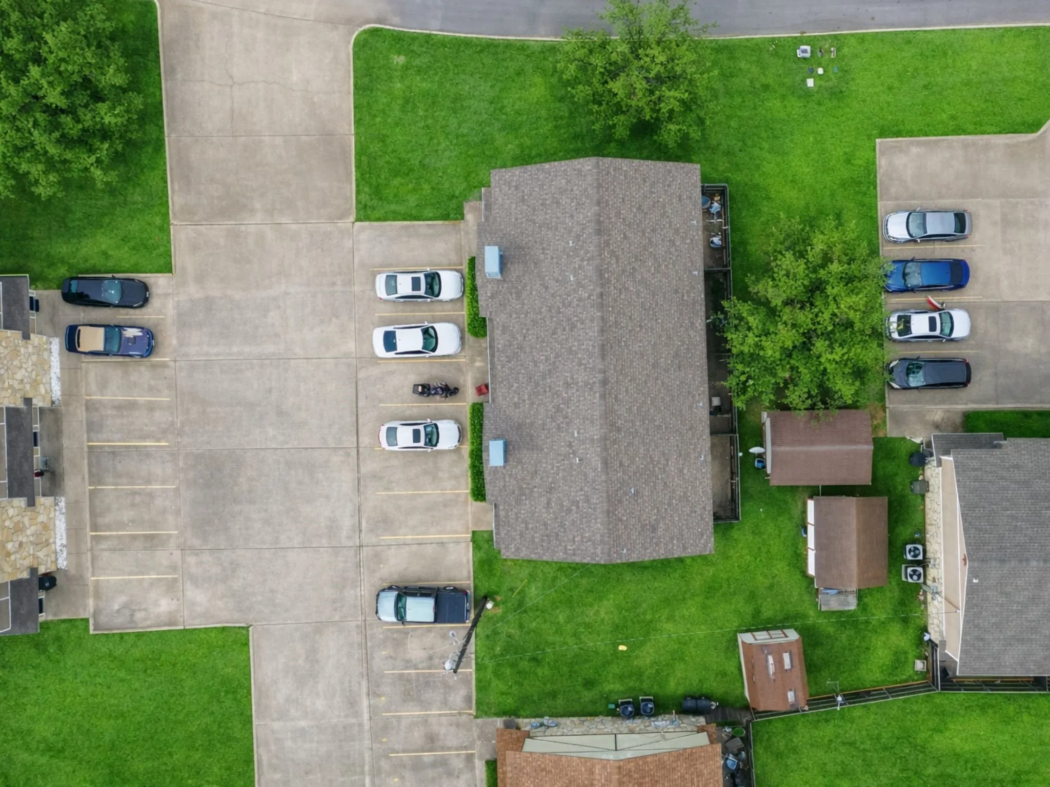 Quadruplex For Sale in Johnson County , 1403 Courtney Place, Cleburne, Texas 76033, 8 Bedroom, 8 Bathroom, Garage spaces, 0 Sqft, built in 1983, Preowned, mls#21189077, Real Estate Agent in Cleburne, Homes For Sale in Johnson county, Homes For Sale in Cleburne, Realtor in Cleburne Texas, Real Estate Brokerage Independent Realty Texas, Luminita Cordes Realtor