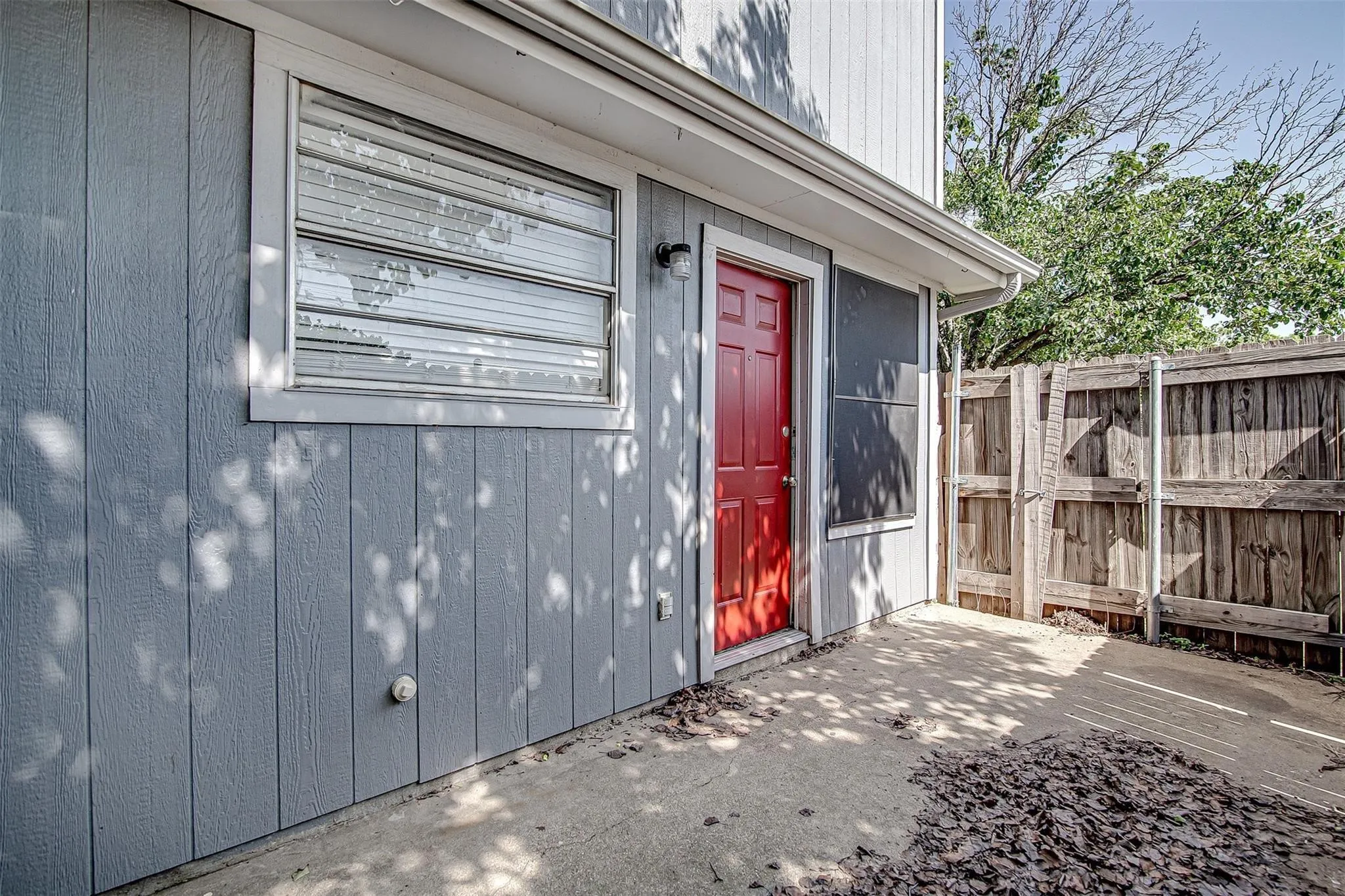 Quadruplex For Sale in Johnson County , 1403 Courtney Place, Cleburne, Texas 76033, 8 Bedroom, 8 Bathroom, Garage spaces, 0 Sqft, built in 1983, Preowned, mls#21189077, Real Estate Agent in Cleburne, Homes For Sale in Johnson county, Homes For Sale in Cleburne, Realtor in Cleburne Texas, Real Estate Brokerage Independent Realty Texas, Luminita Cordes Realtor