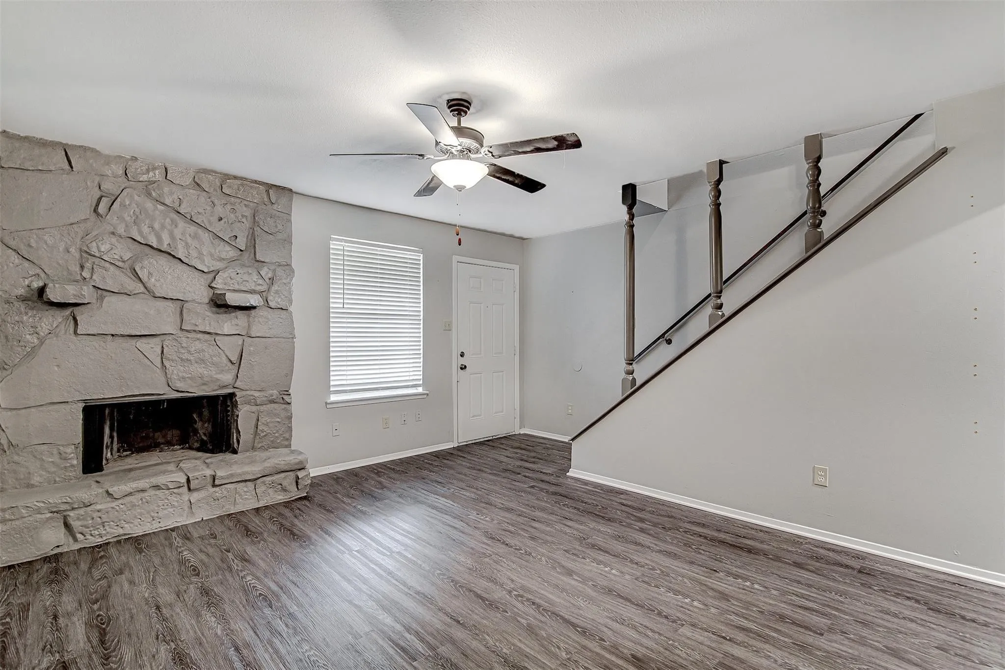 Quadruplex For Sale in Johnson County , 1403 Courtney Place, Cleburne, Texas 76033, 8 Bedroom, 8 Bathroom, Garage spaces, 0 Sqft, built in 1983, Preowned, mls#21189077, Real Estate Agent in Cleburne, Homes For Sale in Johnson county, Homes For Sale in Cleburne, Realtor in Cleburne Texas, Real Estate Brokerage Independent Realty Texas, Luminita Cordes Realtor