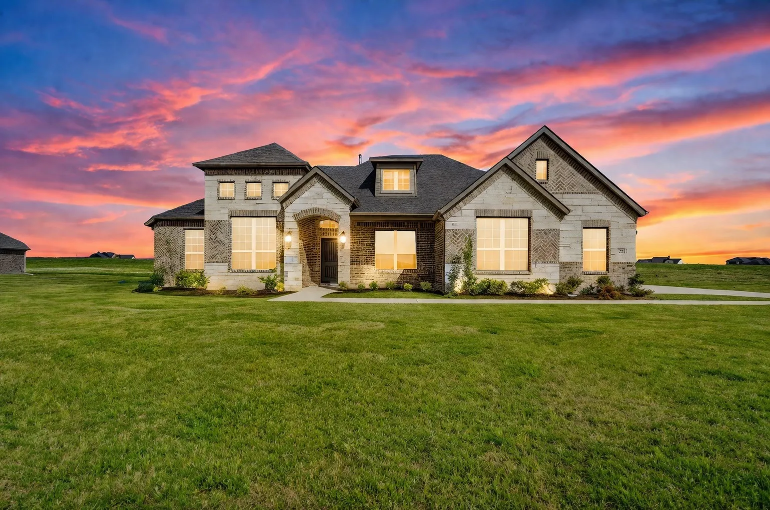 Single Family Residence For Sale in Ellis County , 128 Lila Lake Drive, Waxahachie, Texas 75165, 4 Bedroom, 2 Bathroom, 3 Garage spaces, 2,161 Sqft, built in 2025, New Construction - Complete, mls#21201354, Real Estate Agent in Waxahachie, Homes For Sale in Ellis county, Homes For Sale in Waxahachie, Realtor in Waxahachie Texas, Real Estate Brokerage Independent Realty Texas, Luminita Cordes Realtor
