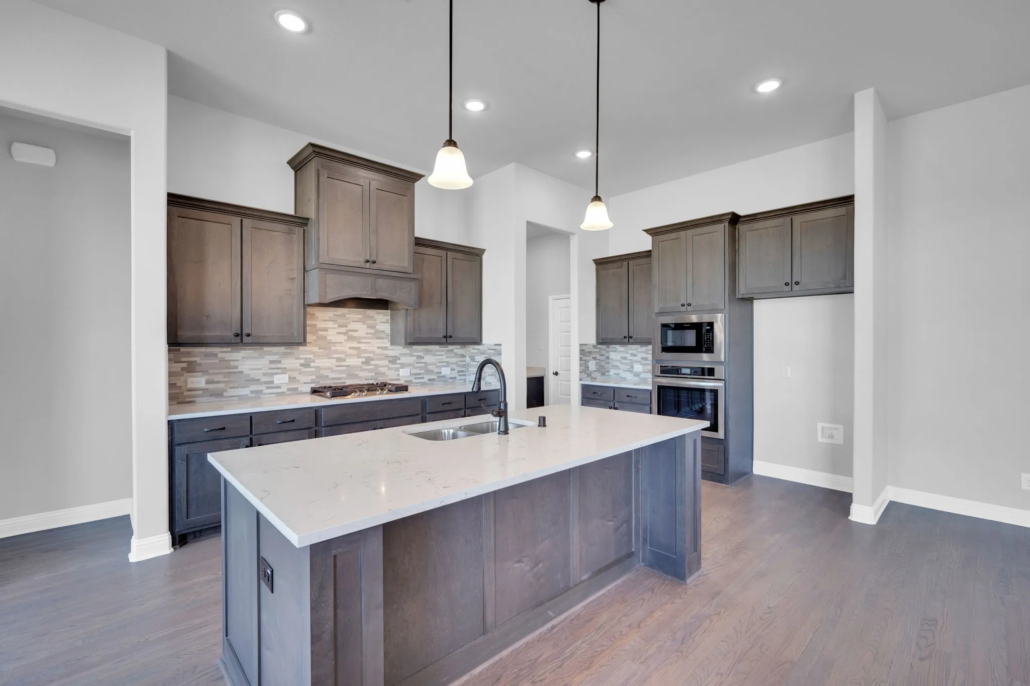 Single Family Residence For Sale in Ellis County , 128 Lila Lake Drive, Waxahachie, Texas 75165, 4 Bedroom, 2 Bathroom, 3 Garage spaces, 2,161 Sqft, built in 2025, New Construction - Complete, mls#21201354, Real Estate Agent in Waxahachie, Homes For Sale in Ellis county, Homes For Sale in Waxahachie, Realtor in Waxahachie Texas, Real Estate Brokerage Independent Realty Texas, Luminita Cordes Realtor