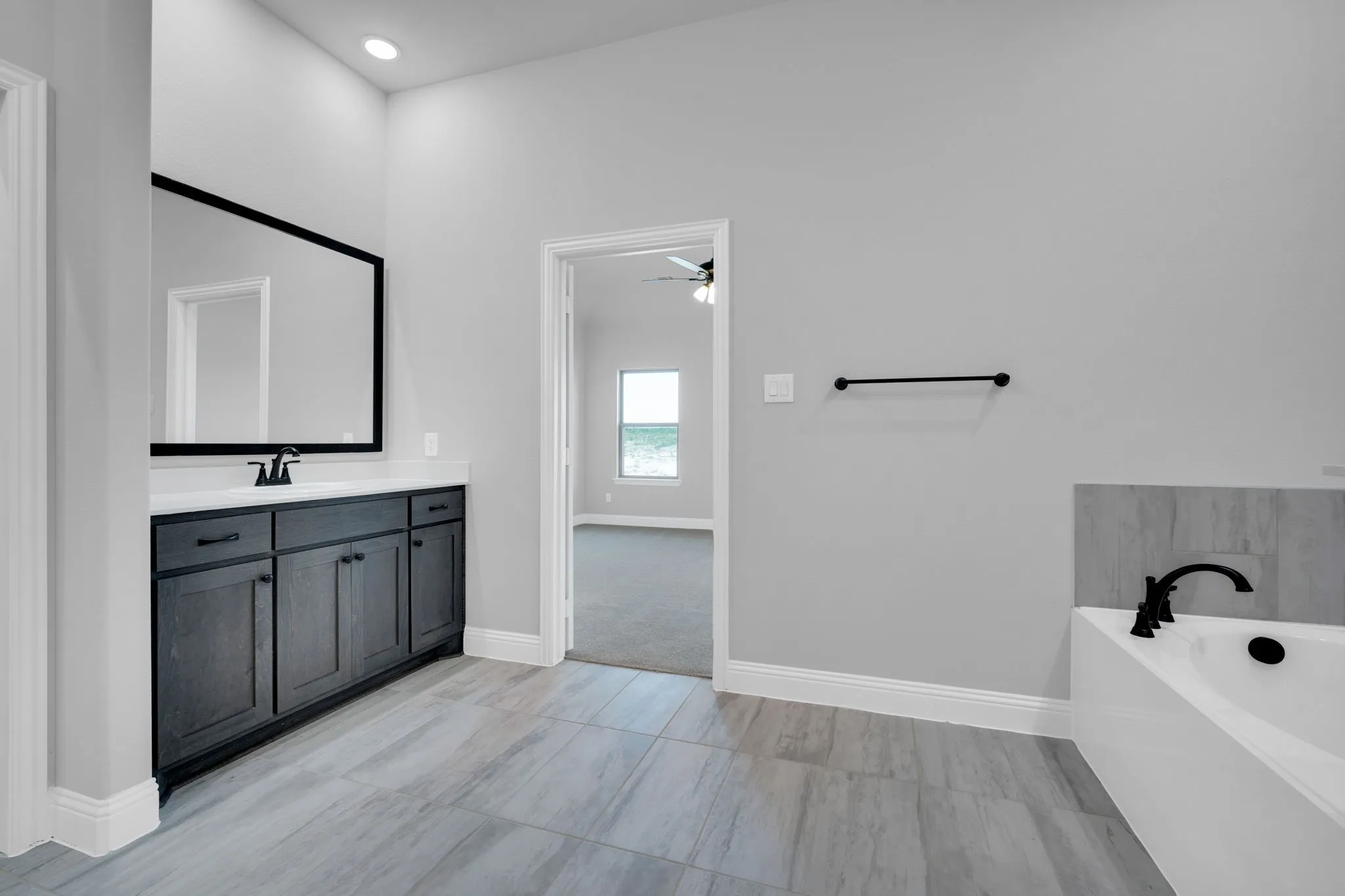 Single Family Residence For Sale in Ellis County , 128 Lila Lake Drive, Waxahachie, Texas 75165, 4 Bedroom, 2 Bathroom, 3 Garage spaces, 2,161 Sqft, built in 2025, New Construction - Complete, mls#21201354, Real Estate Agent in Waxahachie, Homes For Sale in Ellis county, Homes For Sale in Waxahachie, Realtor in Waxahachie Texas, Real Estate Brokerage Independent Realty Texas, Luminita Cordes Realtor