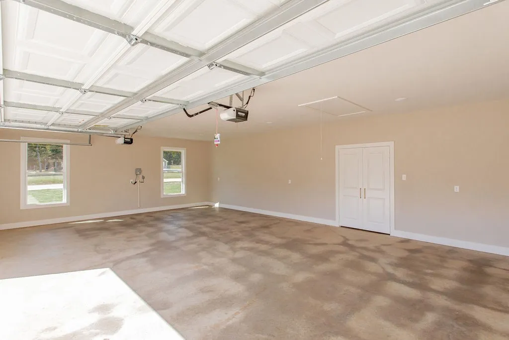 Single Family Residence For Sale in Smith County , 13942 Cedar Vista Lane, Tyler, Texas 75704, 4 Bedroom, 3 Bathroom, 3 Garage spaces, 2,387 Sqft, built in 2025, New Construction - Complete, mls#21203891, Real Estate Agent in Tyler, Homes For Sale in Smith county, Homes For Sale in Tyler, Realtor in Tyler Texas, Real Estate Brokerage Independent Realty Texas, Luminita Cordes Realtor