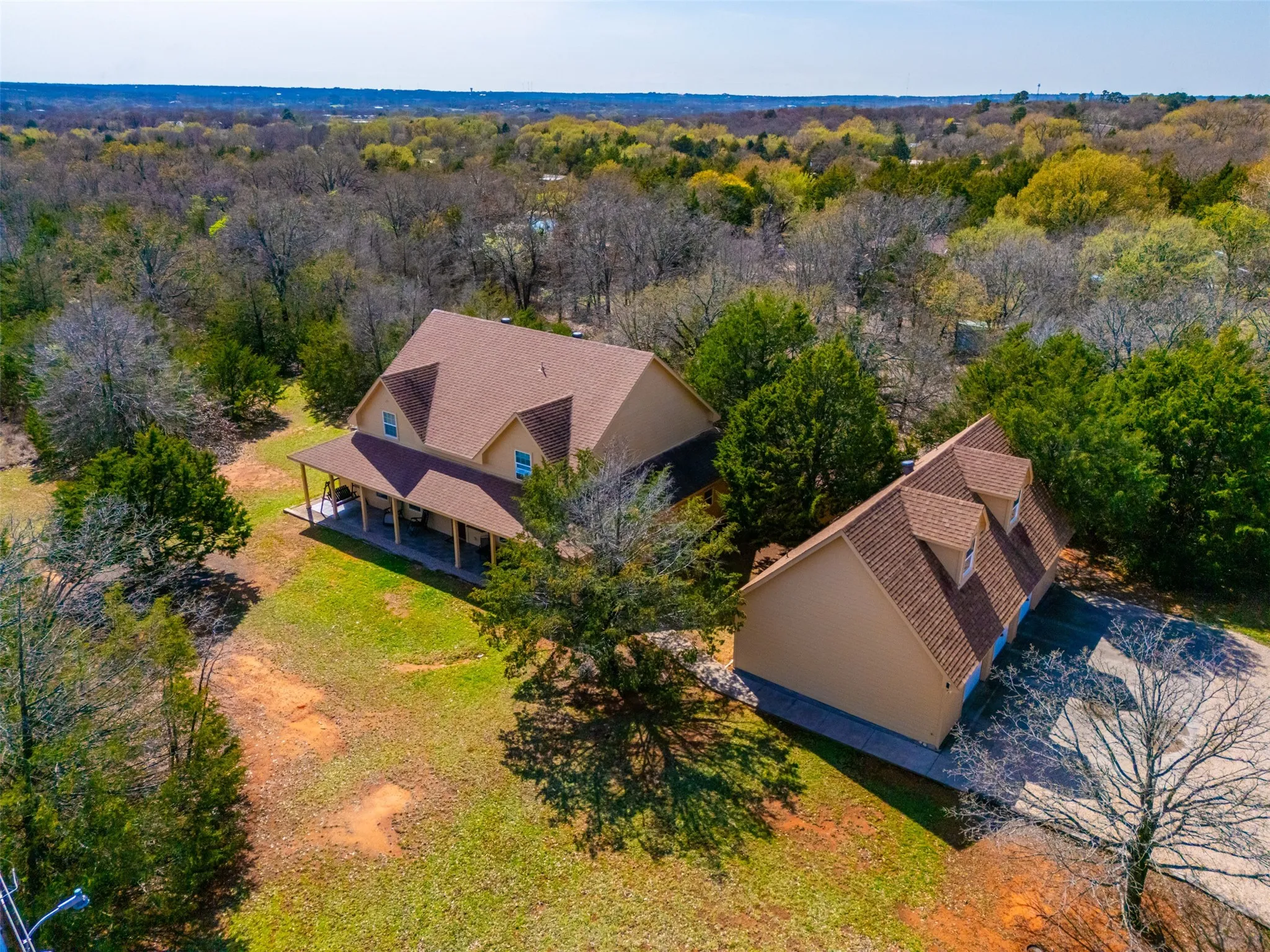 Single Family Residence For Sale in Johnson County , 6160 County Road 319, Alvarado, Texas 76009, 5 Bedroom, 5 Bathroom, 3 Garage spaces, 4,392 Sqft, built in 2008, Preowned, mls#21197443, Real Estate Agent in Alvarado, Homes For Sale in Johnson county, Homes For Sale in Alvarado, Realtor in Alvarado Texas, Real Estate Brokerage Independent Realty Texas, Luminita Cordes Realtor