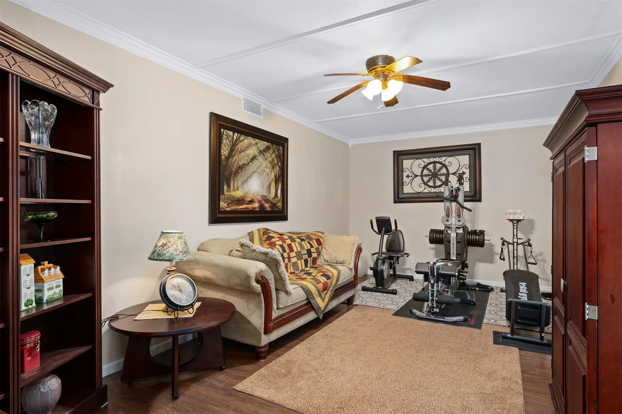 Single Family Residence For Sale in Johnson County , 6160 County Road 319, Alvarado, Texas 76009, 5 Bedroom, 5 Bathroom, 3 Garage spaces, 4,392 Sqft, built in 2008, Preowned, mls#21197443, Real Estate Agent in Alvarado, Homes For Sale in Johnson county, Homes For Sale in Alvarado, Realtor in Alvarado Texas, Real Estate Brokerage Independent Realty Texas, Luminita Cordes Realtor