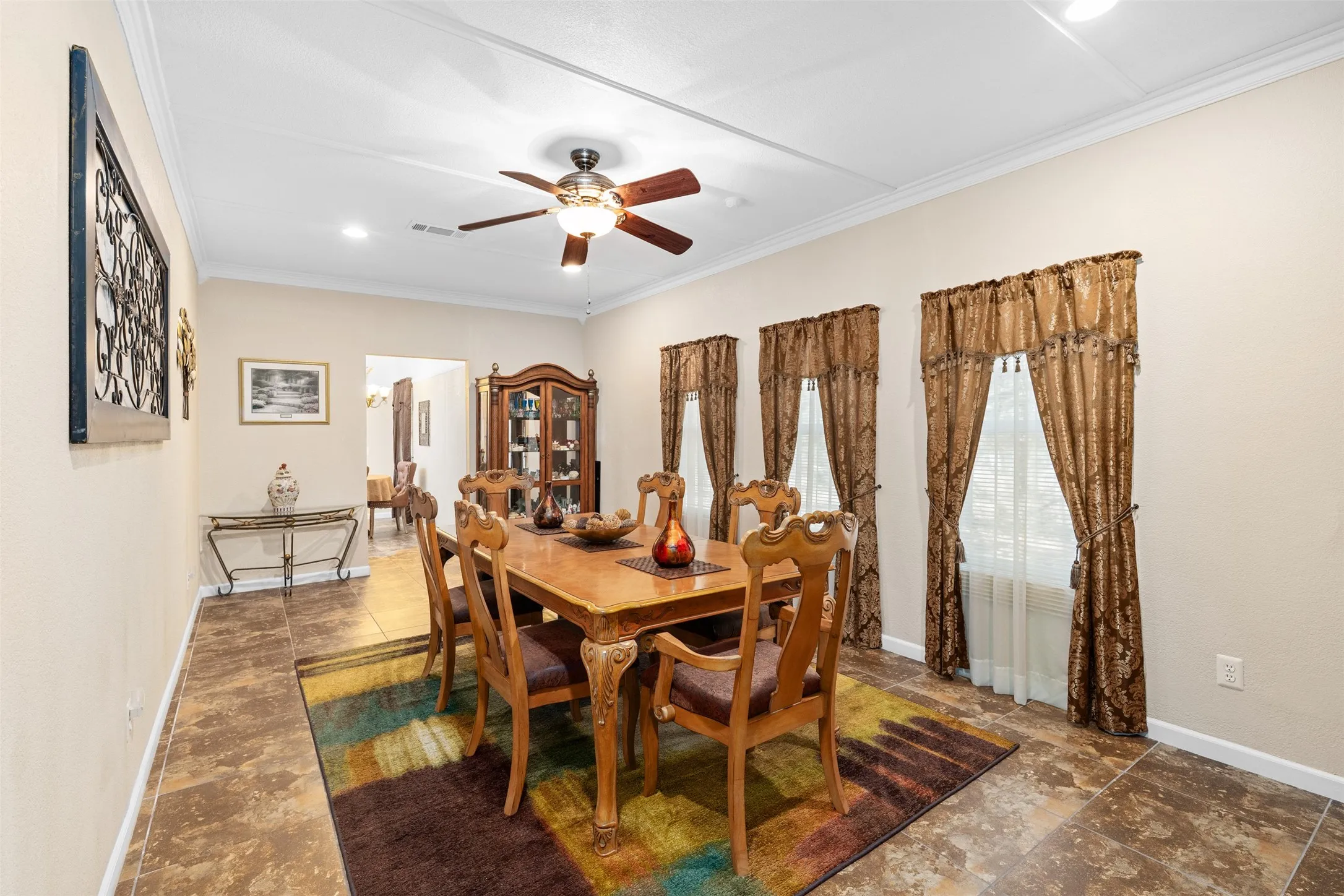 Single Family Residence For Sale in Johnson County , 6160 County Road 319, Alvarado, Texas 76009, 5 Bedroom, 5 Bathroom, 3 Garage spaces, 4,392 Sqft, built in 2008, Preowned, mls#21197443, Real Estate Agent in Alvarado, Homes For Sale in Johnson county, Homes For Sale in Alvarado, Realtor in Alvarado Texas, Real Estate Brokerage Independent Realty Texas, Luminita Cordes Realtor