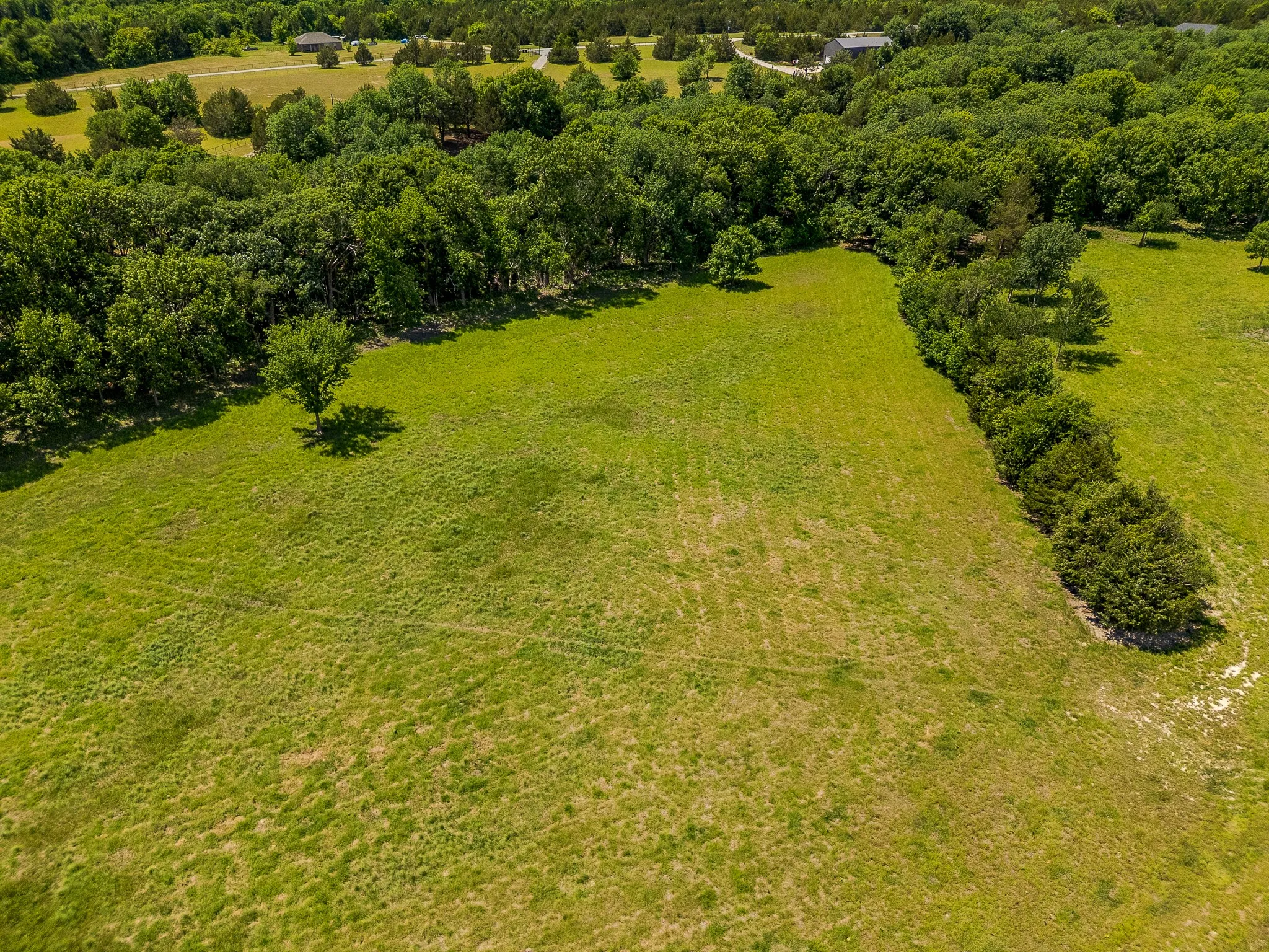 Single Family Residence For Sale in Grayson County , 1878 N Lincoln Park Road, Van Alstyne, Texas 75495, 3 Bedrooms, 3 Bathrooms, 2 Garage spaces, 2,153 Sqft, built in 2003, Preowned, Price $1,098,000, mls#21198483, Real Estate Agent in Van Alstyne, Homes For Sale in Grayson county, Homes For Sale in Van Alstyne, Realtor in Van Alstyne Texas, Real Estate Brokerage Independent Realty Texas, Luminita Cordes Realtor