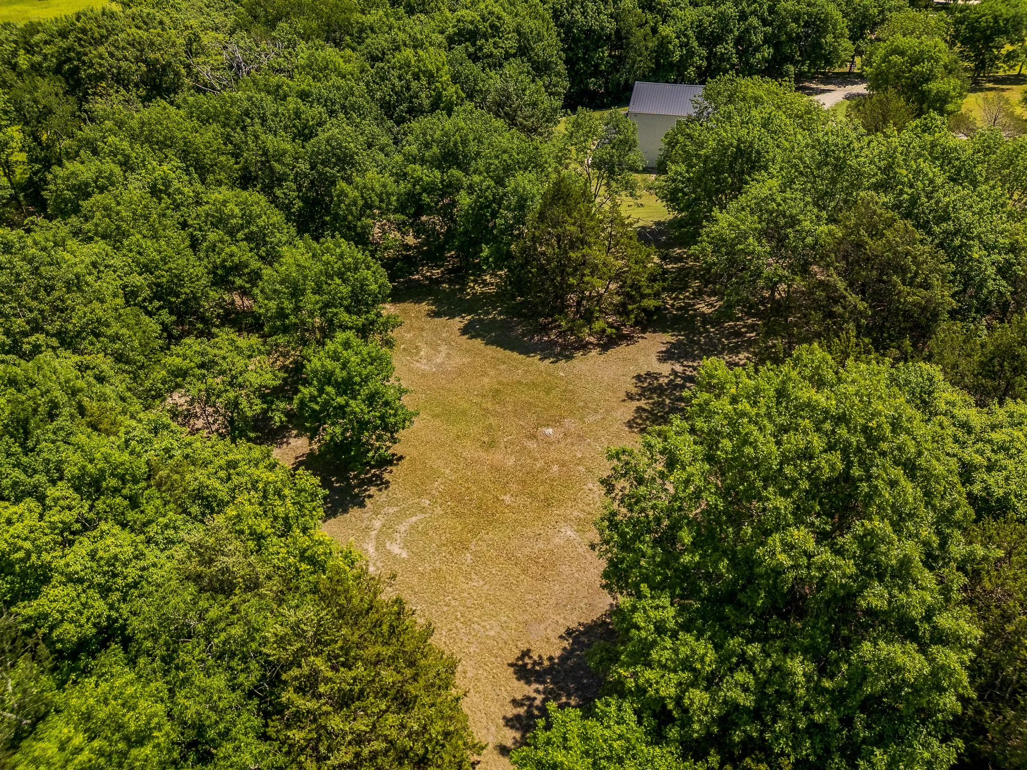 Single Family Residence For Sale in Grayson County , 1878 N Lincoln Park Road, Van Alstyne, Texas 75495, 3 Bedrooms, 3 Bathrooms, 2 Garage spaces, 2,153 Sqft, built in 2003, Preowned, Price $1,098,000, mls#21198483, Real Estate Agent in Van Alstyne, Homes For Sale in Grayson county, Homes For Sale in Van Alstyne, Realtor in Van Alstyne Texas, Real Estate Brokerage Independent Realty Texas, Luminita Cordes Realtor