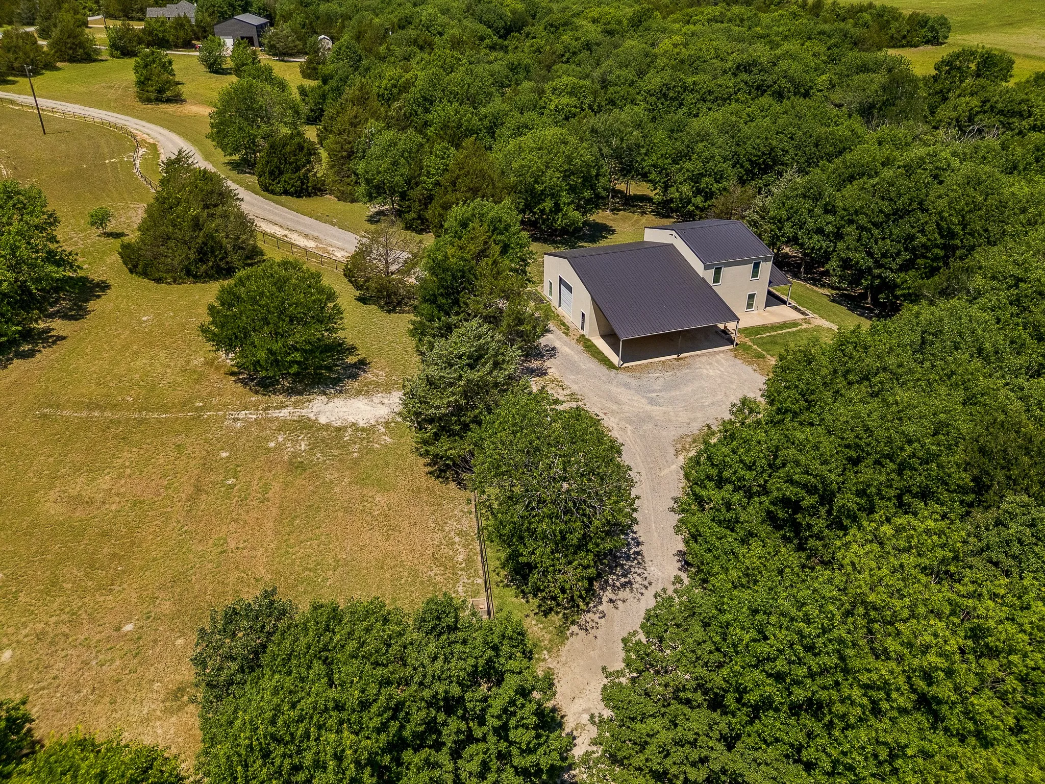 Single Family Residence For Sale in Grayson County , 1878 N Lincoln Park Road, Van Alstyne, Texas 75495, 3 Bedrooms, 3 Bathrooms, 2 Garage spaces, 2,153 Sqft, built in 2003, Preowned, Price $1,098,000, mls#21198483, Real Estate Agent in Van Alstyne, Homes For Sale in Grayson county, Homes For Sale in Van Alstyne, Realtor in Van Alstyne Texas, Real Estate Brokerage Independent Realty Texas, Luminita Cordes Realtor