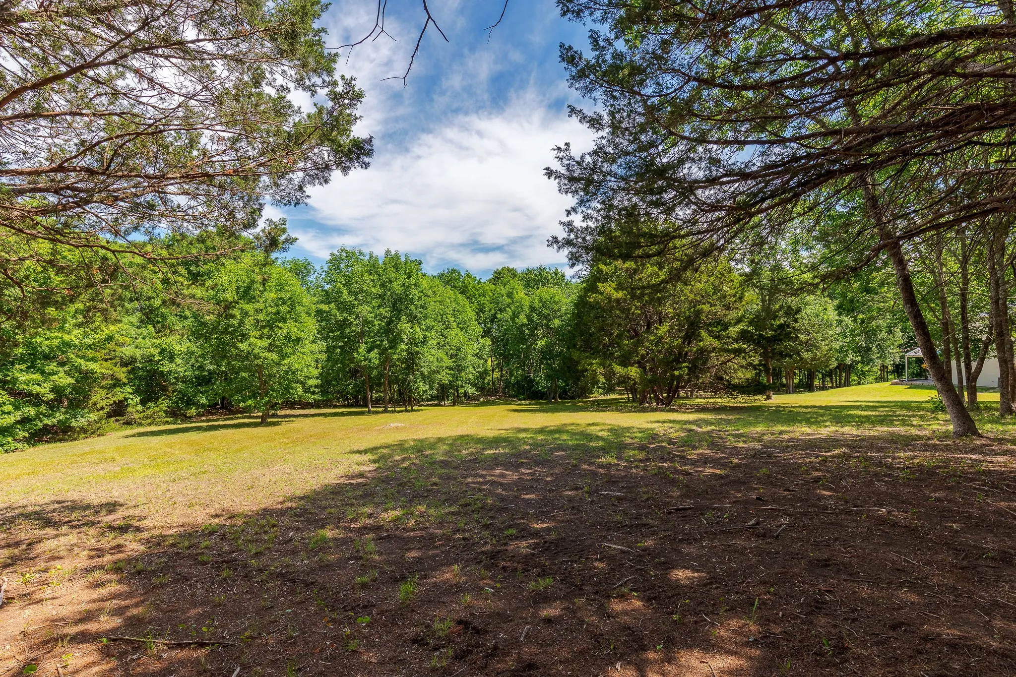 Single Family Residence For Sale in Grayson County , 1878 N Lincoln Park Road, Van Alstyne, Texas 75495, 3 Bedrooms, 3 Bathrooms, 2 Garage spaces, 2,153 Sqft, built in 2003, Preowned, Price $1,098,000, mls#21198483, Real Estate Agent in Van Alstyne, Homes For Sale in Grayson county, Homes For Sale in Van Alstyne, Realtor in Van Alstyne Texas, Real Estate Brokerage Independent Realty Texas, Luminita Cordes Realtor