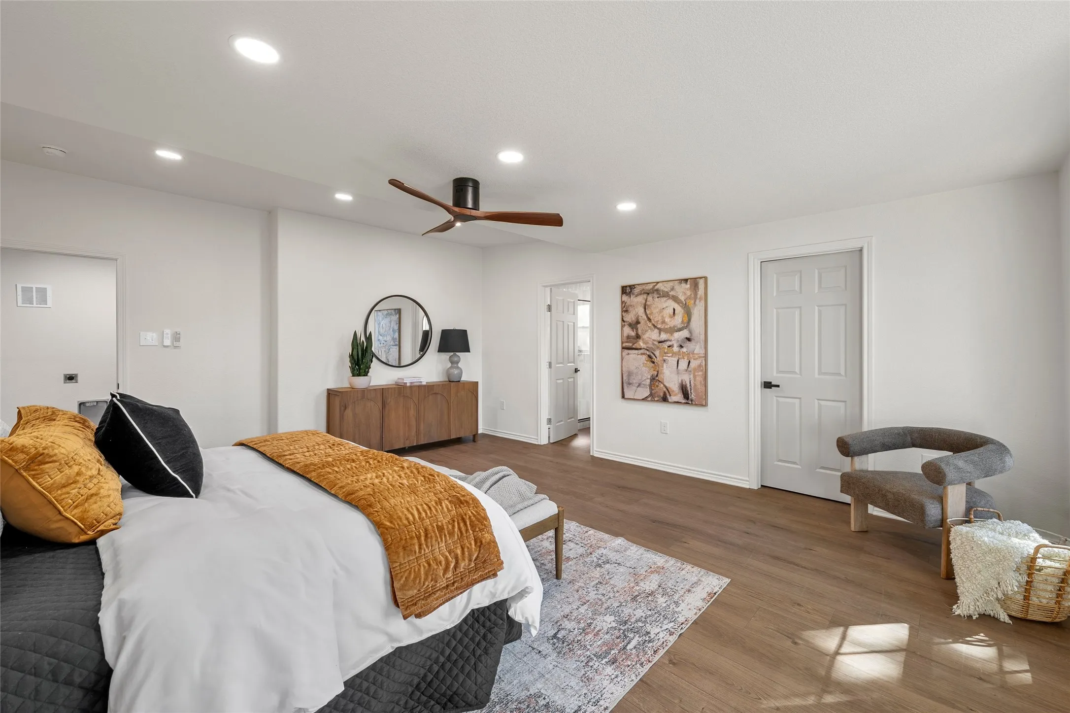 Single Family Residence For Sale in Mc Lennan County , 14014 Harbor Drive, Woodway, Texas 76712, 4 Bedroom, 4 Bathroom, Garage spaces, 2,864 Sqft, built in 1963, mls#21203835, Real Estate Agent in Woodway, Homes For Sale in Mc Lennan county, Homes For Sale in Woodway, Realtor in Woodway Texas, Real Estate Brokerage Independent Realty Texas, Luminita Cordes Realtor