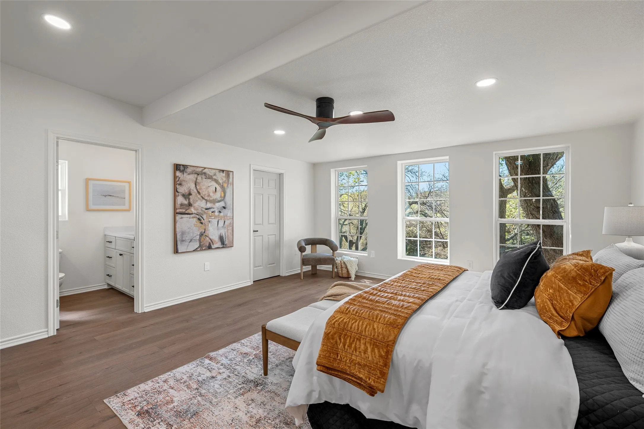 Single Family Residence For Sale in Mc Lennan County , 14014 Harbor Drive, Woodway, Texas 76712, 4 Bedroom, 4 Bathroom, Garage spaces, 2,864 Sqft, built in 1963, mls#21203835, Real Estate Agent in Woodway, Homes For Sale in Mc Lennan county, Homes For Sale in Woodway, Realtor in Woodway Texas, Real Estate Brokerage Independent Realty Texas, Luminita Cordes Realtor