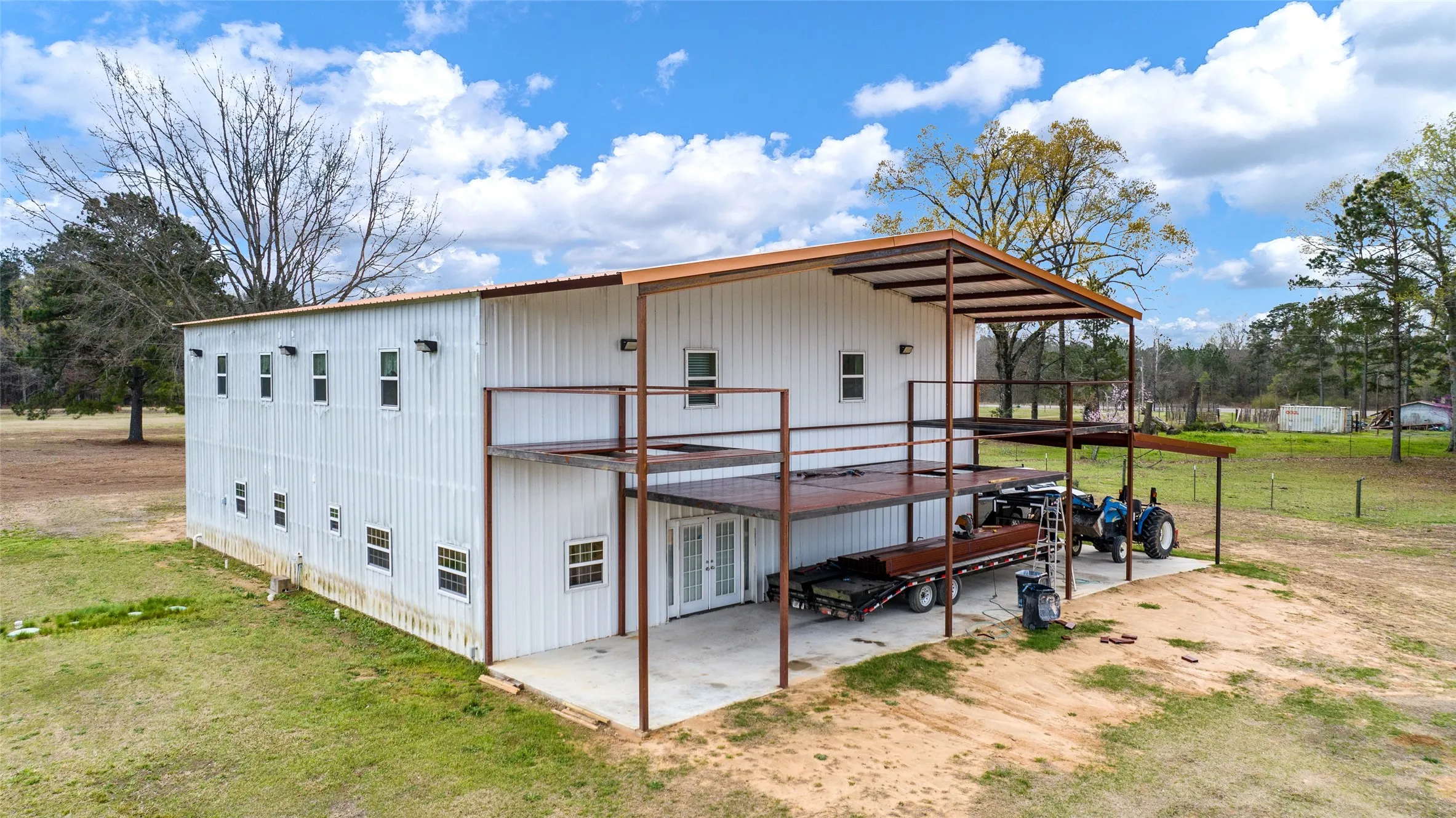 Farm For Sale in Red River (TX) County , 2964 FM 2120, Bagwell, Texas 75412, 9 Bedrooms, 6 Bathrooms, Garage spaces, 5,200 Sqft, built in 1996, Price $949,000, mls#21203102, Real Estate Agent in Bagwell, Homes For Sale in Red River (TX) county, Homes For Sale in Bagwell, Realtor in Bagwell Texas, Real Estate Brokerage Independent Realty Texas, Luminita Cordes Realtor