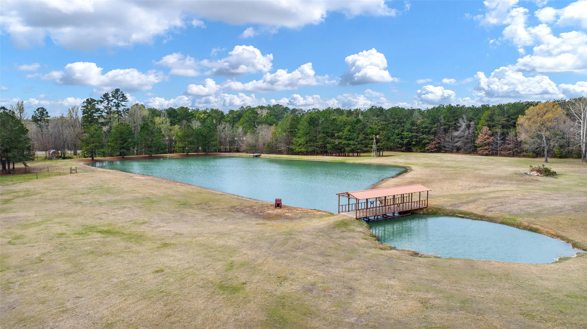 Farm For Sale in Red River (TX) County , 2964 FM 2120, Bagwell, Texas 75412, 9 Bedrooms, 6 Bathrooms, Garage spaces, 5,200 Sqft, built in 1996, Price $949,000, mls#21203102, Real Estate Agent in Bagwell, Homes For Sale in Red River (TX) county, Homes For Sale in Bagwell, Realtor in Bagwell Texas, Real Estate Brokerage Independent Realty Texas, Luminita Cordes Realtor