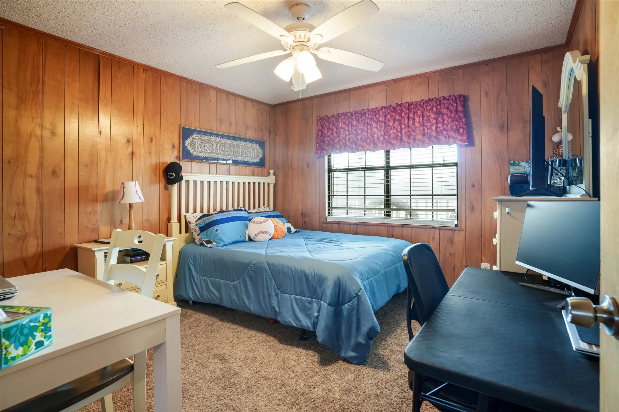 Farm For Sale in Red River (TX) County , 2964 FM 2120, Bagwell, Texas 75412, 9 Bedrooms, 6 Bathrooms, Garage spaces, 5,200 Sqft, built in 1996, Price $949,000, mls#21203102, Real Estate Agent in Bagwell, Homes For Sale in Red River (TX) county, Homes For Sale in Bagwell, Realtor in Bagwell Texas, Real Estate Brokerage Independent Realty Texas, Luminita Cordes Realtor