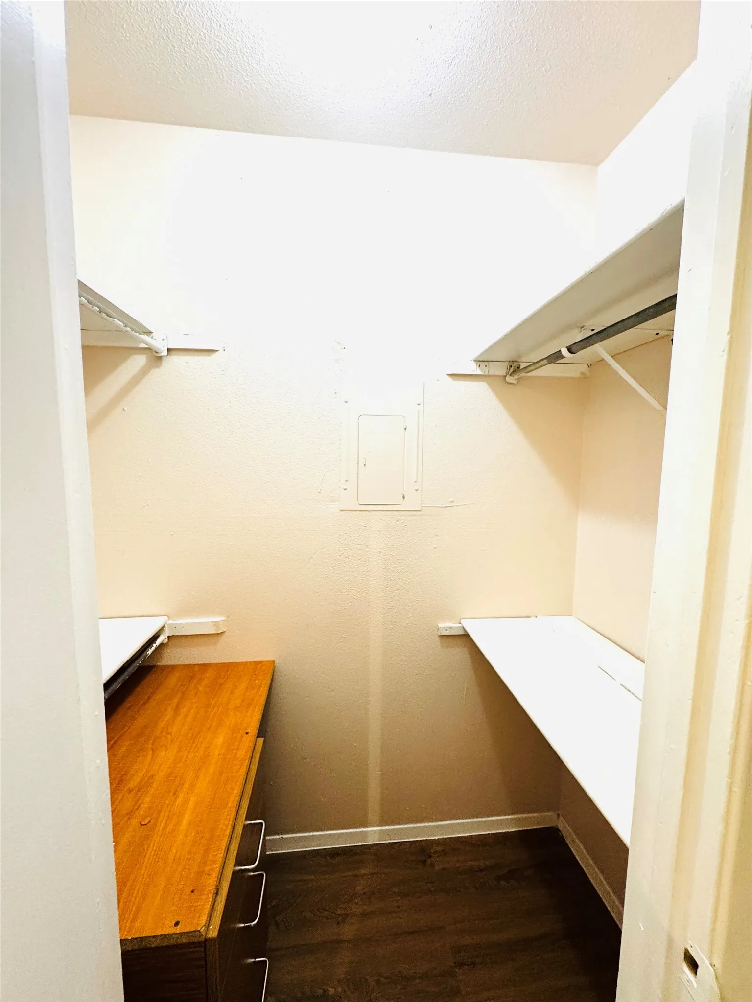 Condominium For Sale in Dallas County , 7152 Fair Oaks Avenue 2087, Dallas, Texas 75231, 2 Bedrooms, 2 Bathrooms, Garage spaces, 939 Sqft, built in 1975, Price $115,000, mls#21204087, Real Estate Agent in Dallas, Homes For Sale in Dallas county, Homes For Sale in Dallas, Realtor in Dallas Texas, Real Estate Brokerage Independent Realty Texas, Luminita Cordes Realtor