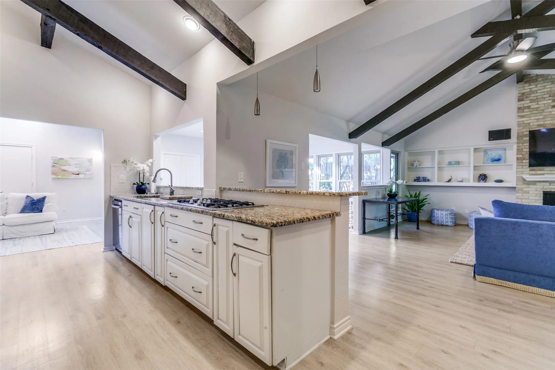 Single Family Residence For Sale in Dallas County , 7403 Authon Drive, Dallas, Texas 75248, 4 Bedroom, 3 Bathroom, 2 Garage spaces, 2,863 Sqft, built in 1973, mls#21191813, Real Estate Agent in Dallas, Homes For Sale in Dallas county, Homes For Sale in Dallas, Realtor in Dallas Texas, Real Estate Brokerage Independent Realty Texas, Luminita Cordes Realtor
