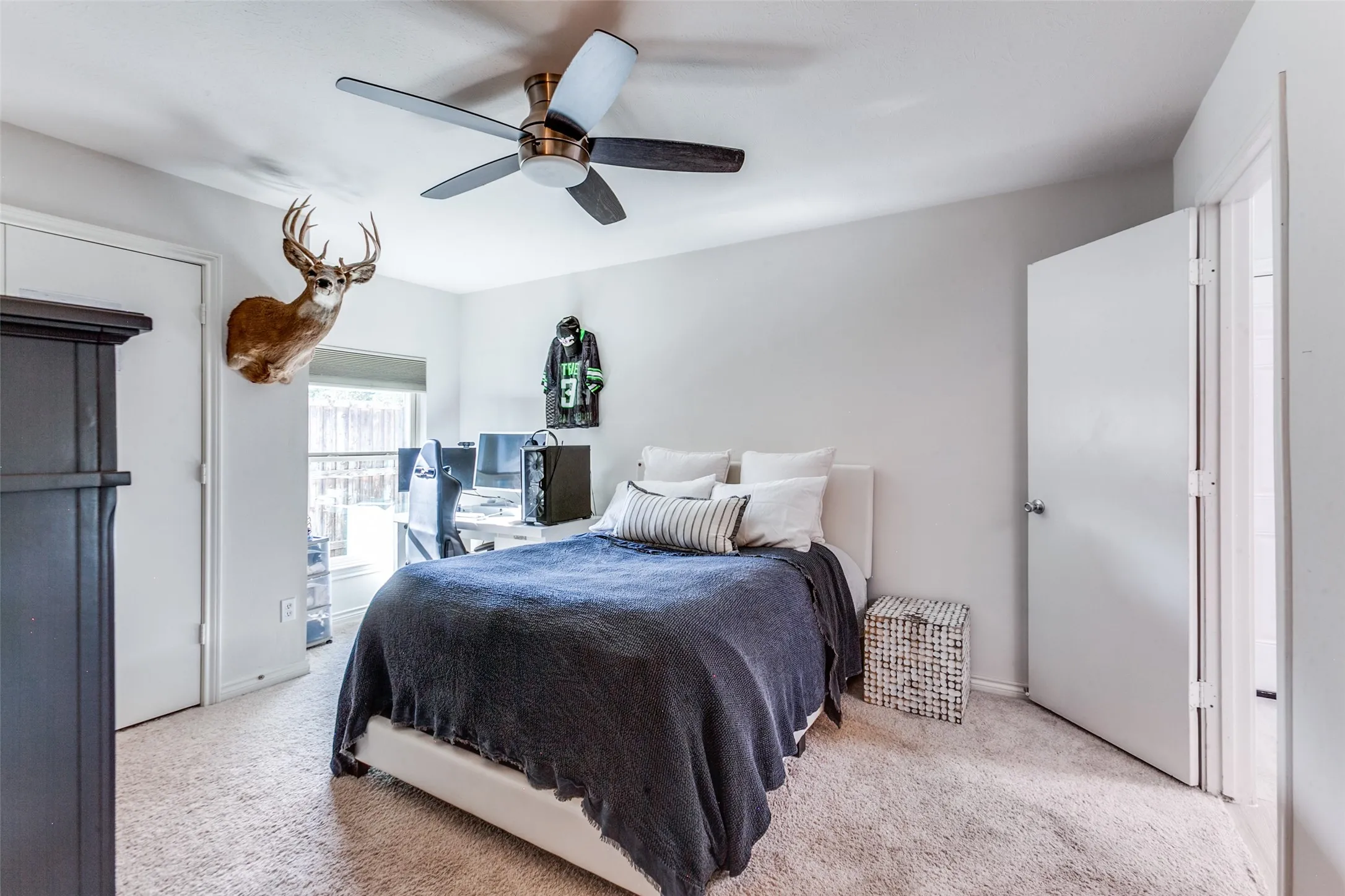 Single Family Residence For Sale in Dallas County , 7403 Authon Drive, Dallas, Texas 75248, 4 Bedroom, 3 Bathroom, 2 Garage spaces, 2,863 Sqft, built in 1973, mls#21191813, Real Estate Agent in Dallas, Homes For Sale in Dallas county, Homes For Sale in Dallas, Realtor in Dallas Texas, Real Estate Brokerage Independent Realty Texas, Luminita Cordes Realtor