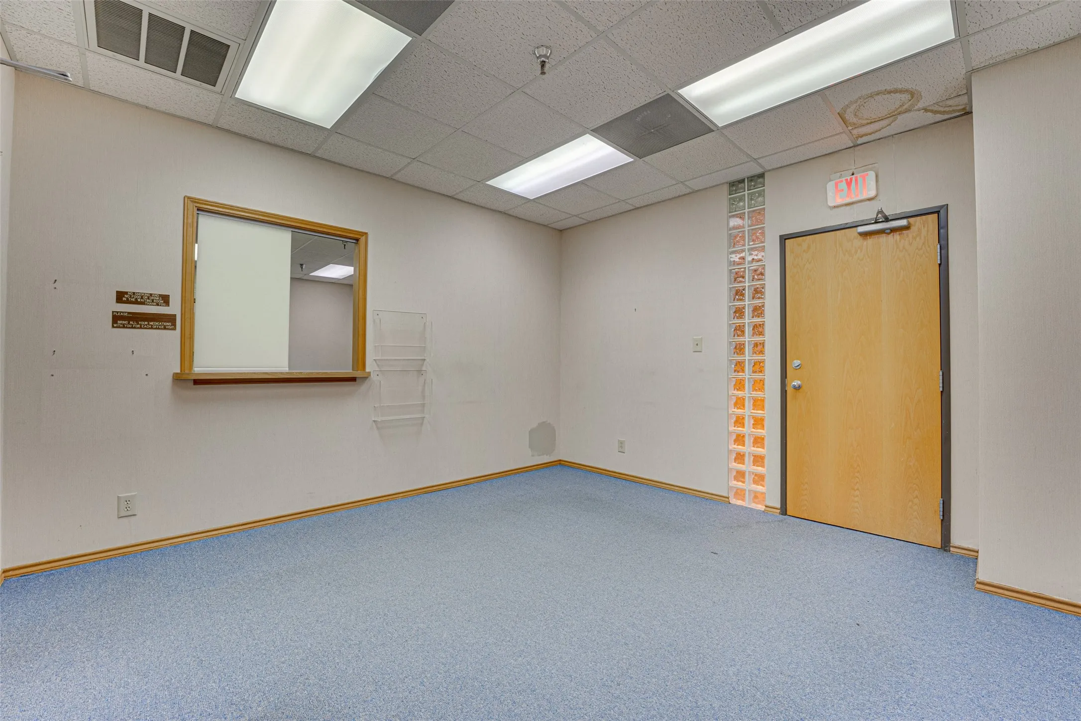 Office For Sale in Dallas County , 2909 S Hampton I-102, Dallas, Texas 75224, 0, 0, Garage spaces, 0 Sqft, built in 1985, Preowned, mls#21204134, Real Estate Agent in Dallas, Homes For Sale in Dallas county, Homes For Sale in Dallas, Realtor in Dallas Texas, Real Estate Brokerage Independent Realty Texas, Luminita Cordes Realtor