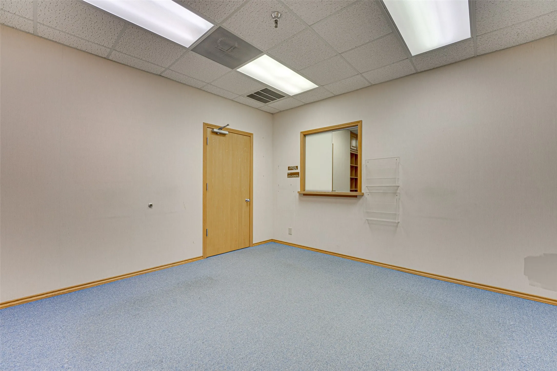 Office For Sale in Dallas County , 2909 S Hampton I-102, Dallas, Texas 75224, 0, 0, Garage spaces, 0 Sqft, built in 1985, Preowned, mls#21204134, Real Estate Agent in Dallas, Homes For Sale in Dallas county, Homes For Sale in Dallas, Realtor in Dallas Texas, Real Estate Brokerage Independent Realty Texas, Luminita Cordes Realtor