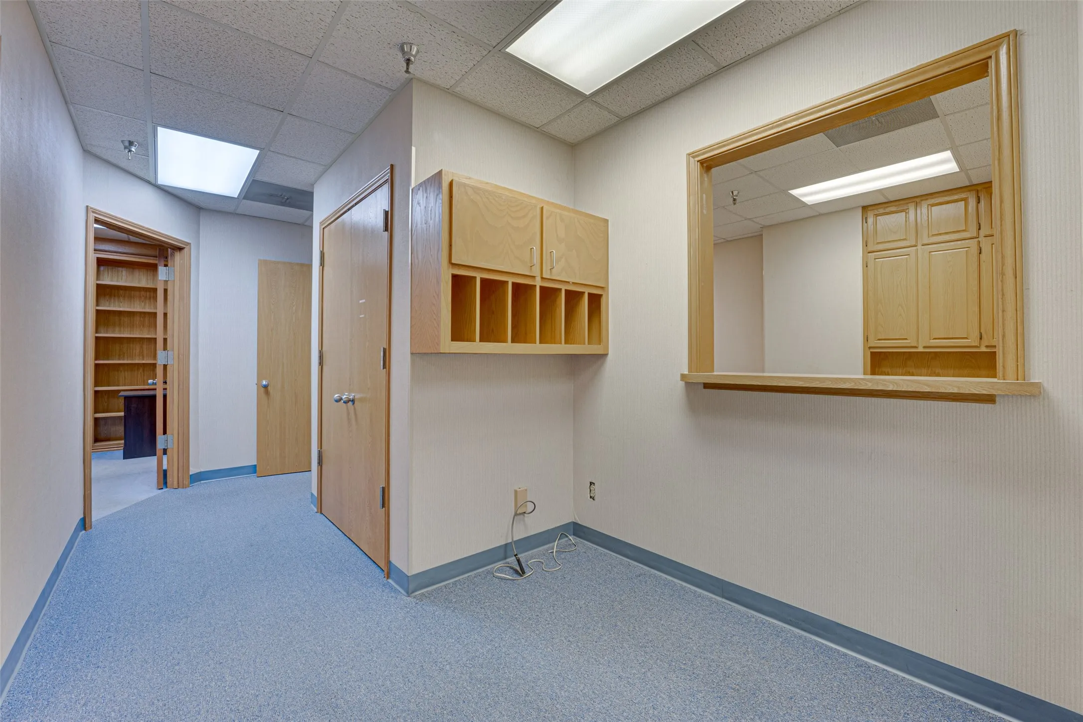 Office For Sale in Dallas County , 2909 S Hampton I-102, Dallas, Texas 75224, 0, 0, Garage spaces, 0 Sqft, built in 1985, Preowned, mls#21204134, Real Estate Agent in Dallas, Homes For Sale in Dallas county, Homes For Sale in Dallas, Realtor in Dallas Texas, Real Estate Brokerage Independent Realty Texas, Luminita Cordes Realtor