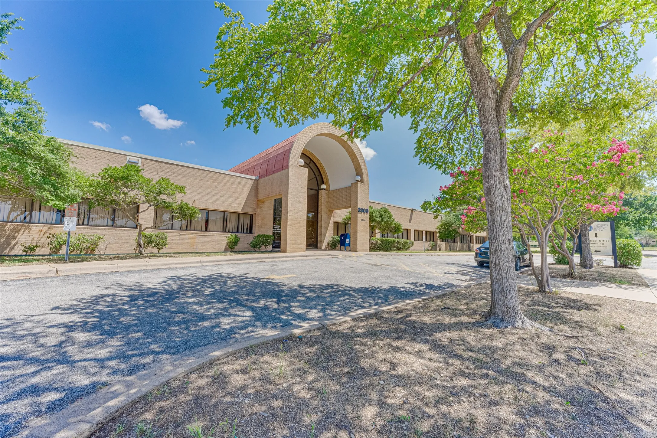 Office For Sale in Dallas County , 2909 S Hampton I-102, Dallas, Texas 75224, 0, 0, Garage spaces, 0 Sqft, built in 1985, Preowned, mls#21204134, Real Estate Agent in Dallas, Homes For Sale in Dallas county, Homes For Sale in Dallas, Realtor in Dallas Texas, Real Estate Brokerage Independent Realty Texas, Luminita Cordes Realtor
