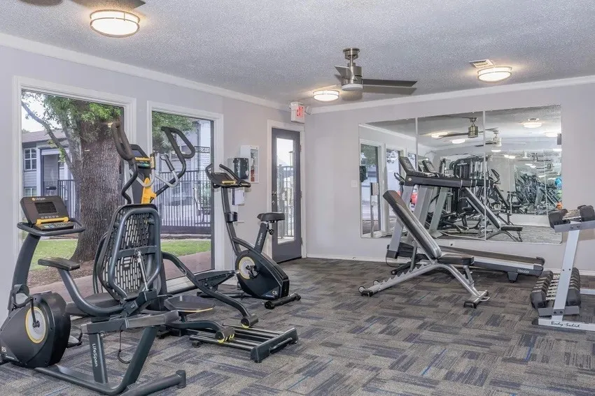 Apartment For Rent in Hunt County , 6115 Jack Finney Boulevard, Greenville, Texas 75402, 1 Bedroom, 1 Bathroom, Garage spaces, 668 Sqft, built in 1978, Price $895, mls#21204149, Real Estate Agent in Greenville, Homes For Rent in Hunt county, Homes For Rent in Greenville, Realtor in Greenville Texas, Real Estate Brokerage Independent Realty Texas, Luminita Cordes Realtor