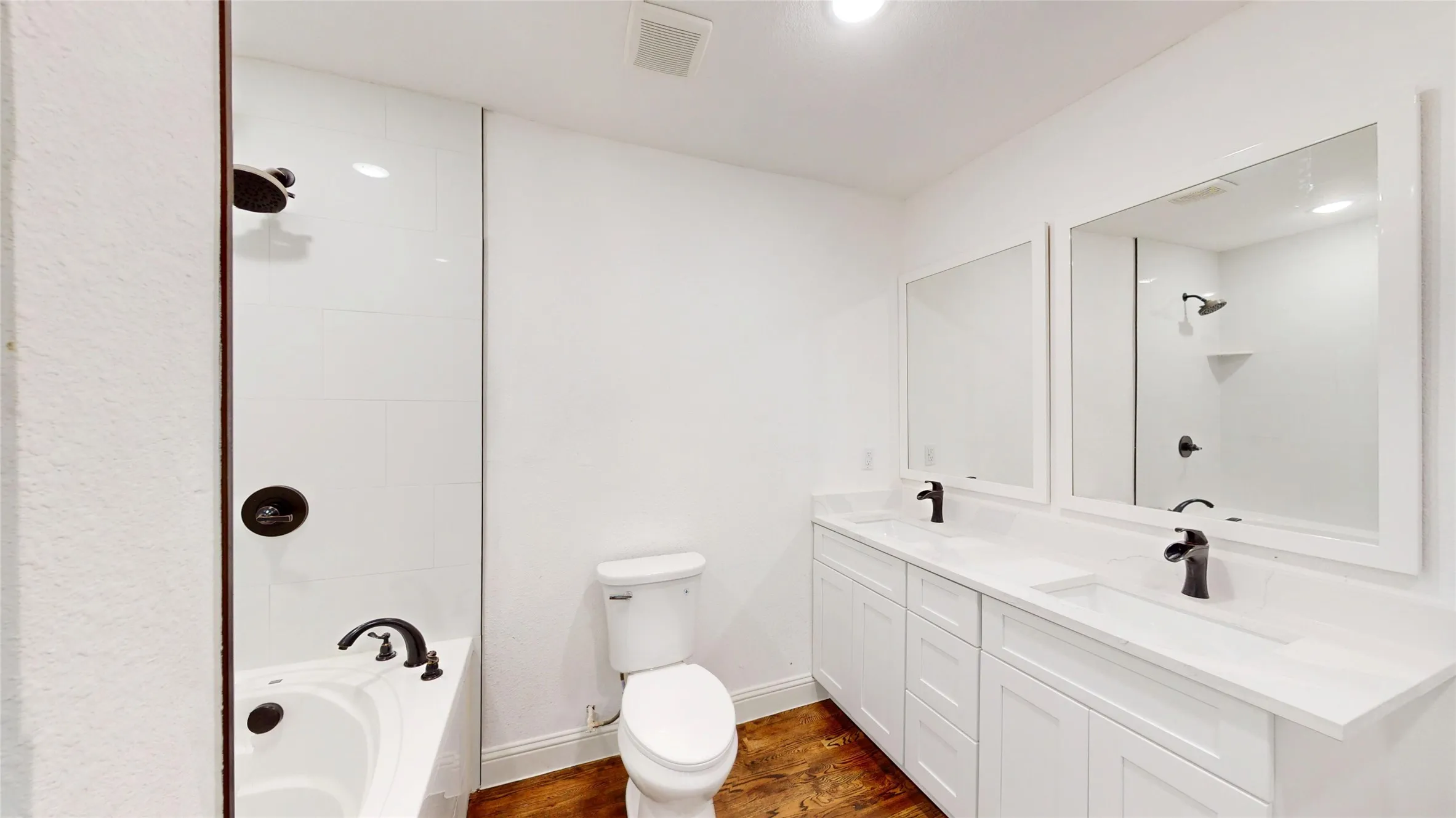 Single Family Residence For Sale in Dallas County , 1425 W Walnut Street, Garland, Texas 75042, 3 Bedroom, 2 Bathroom, Garage spaces, 1,395 Sqft, built in 1950, Preowned, mls#21203972, Real Estate Agent in Garland, Homes For Sale in Dallas county, Homes For Sale in Garland, Realtor in Garland Texas, Real Estate Brokerage Independent Realty Texas, Luminita Cordes Realtor