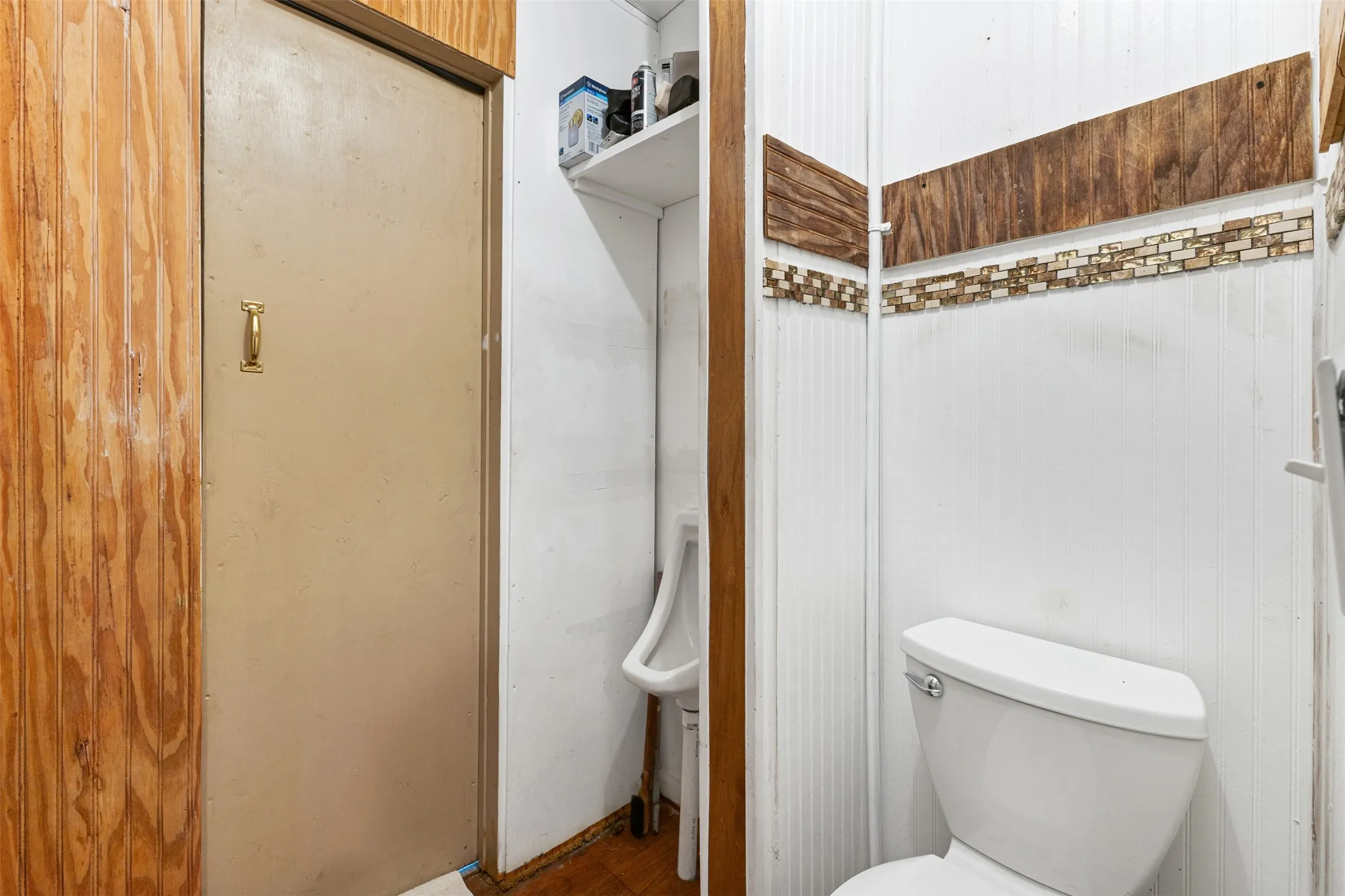 Farm For Sale in Limestone County , 195 County Road 852, Donie, Texas 75838, 3 Bedrooms, 2 Bathrooms, 1 Garage spaces, 2,215 Sqft, built in 1965, Price $345,000, mls#21203138, Real Estate Agent in Donie, Homes For Sale in Limestone county, Homes For Sale in Donie, Realtor in Donie Texas, Real Estate Brokerage Independent Realty Texas, Luminita Cordes Realtor