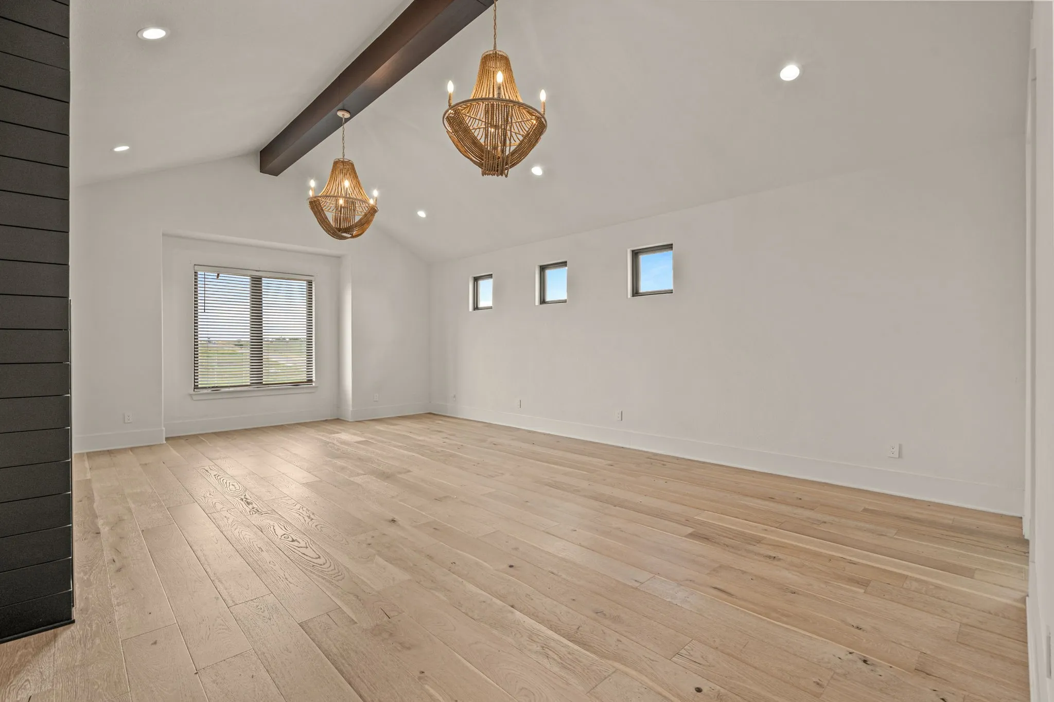 Single Family Residence For Sale in Parker County , 227 High View Trail, Aledo, Texas 76008, 4 Bedroom, 7 Bathroom, 4 Garage spaces, 6,203 Sqft, built in 2021, Preowned, mls#21204207, Real Estate Agent in Aledo, Homes For Sale in Parker county, Homes For Sale in Aledo, Realtor in Aledo Texas, Real Estate Brokerage Independent Realty Texas, Luminita Cordes Realtor