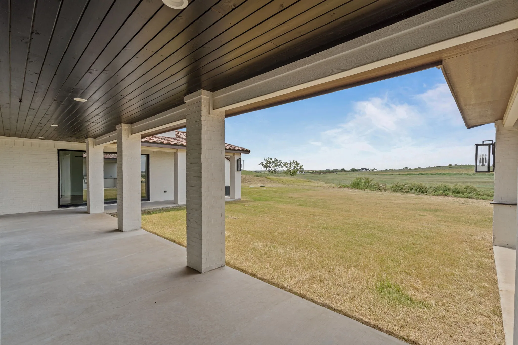 Single Family Residence For Sale in Parker County , 227 High View Trail, Aledo, Texas 76008, 4 Bedroom, 7 Bathroom, 4 Garage spaces, 6,203 Sqft, built in 2021, Preowned, mls#21204207, Real Estate Agent in Aledo, Homes For Sale in Parker county, Homes For Sale in Aledo, Realtor in Aledo Texas, Real Estate Brokerage Independent Realty Texas, Luminita Cordes Realtor
