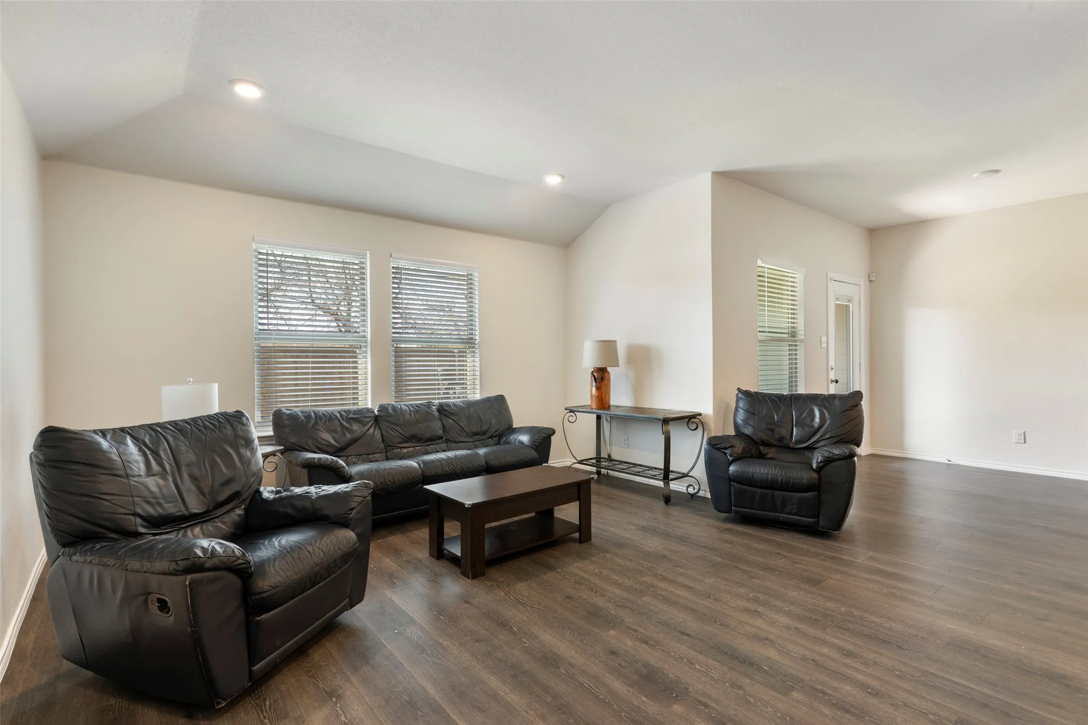 Single Family Residence For Sale in Denton County , 11401 Headwater Court, Providence Village, Texas 76227, 3 Bedrooms, 2 Bathrooms, 2 Garage spaces, 1,563 Sqft, built in 2021, Price $296,700, mls#21204187, Real Estate Agent in Providence Village, Homes For Sale in Denton county, Homes For Sale in Providence Village, Realtor in Providence Village Texas, Real Estate Brokerage Independent Realty Texas, Luminita Cordes Realtor