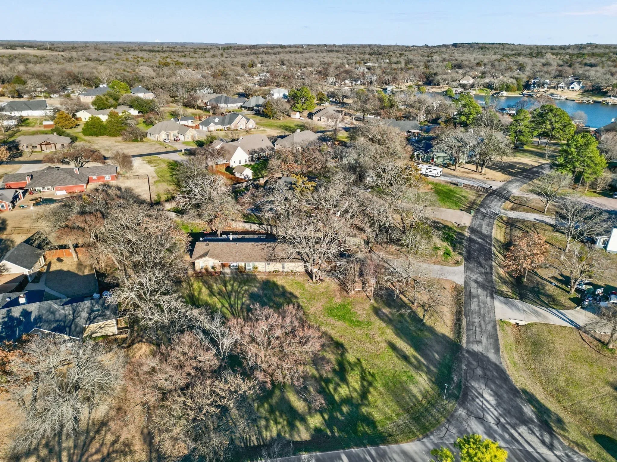 Single Family Residence For Sale in Cooke County , 111 Longhorn Drive, Gainesville, Texas 76240, 3 Bedroom, 2 Bathroom, Garage spaces, 2,327 Sqft, built in 1980, Preowned, mls#21203936, Real Estate Agent in Gainesville, Homes For Sale in Cooke county, Homes For Sale in Gainesville, Realtor in Gainesville Texas, Real Estate Brokerage Independent Realty Texas, Luminita Cordes Realtor