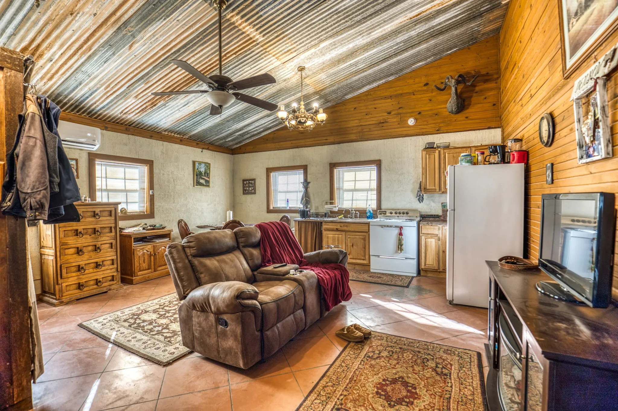 Farm For Sale in Coleman County , 2387 Farm to Market 503, Coleman, Texas 76834, 5 Bedrooms, 6 Bathrooms, 3 Garage spaces, 6,000 Sqft, built in 2002, Price $3,950,000, mls#21190741, Real Estate Agent in Coleman, Homes For Sale in Coleman county, Homes For Sale in Coleman, Realtor in Coleman Texas, Real Estate Brokerage Independent Realty Texas, Luminita Cordes Realtor