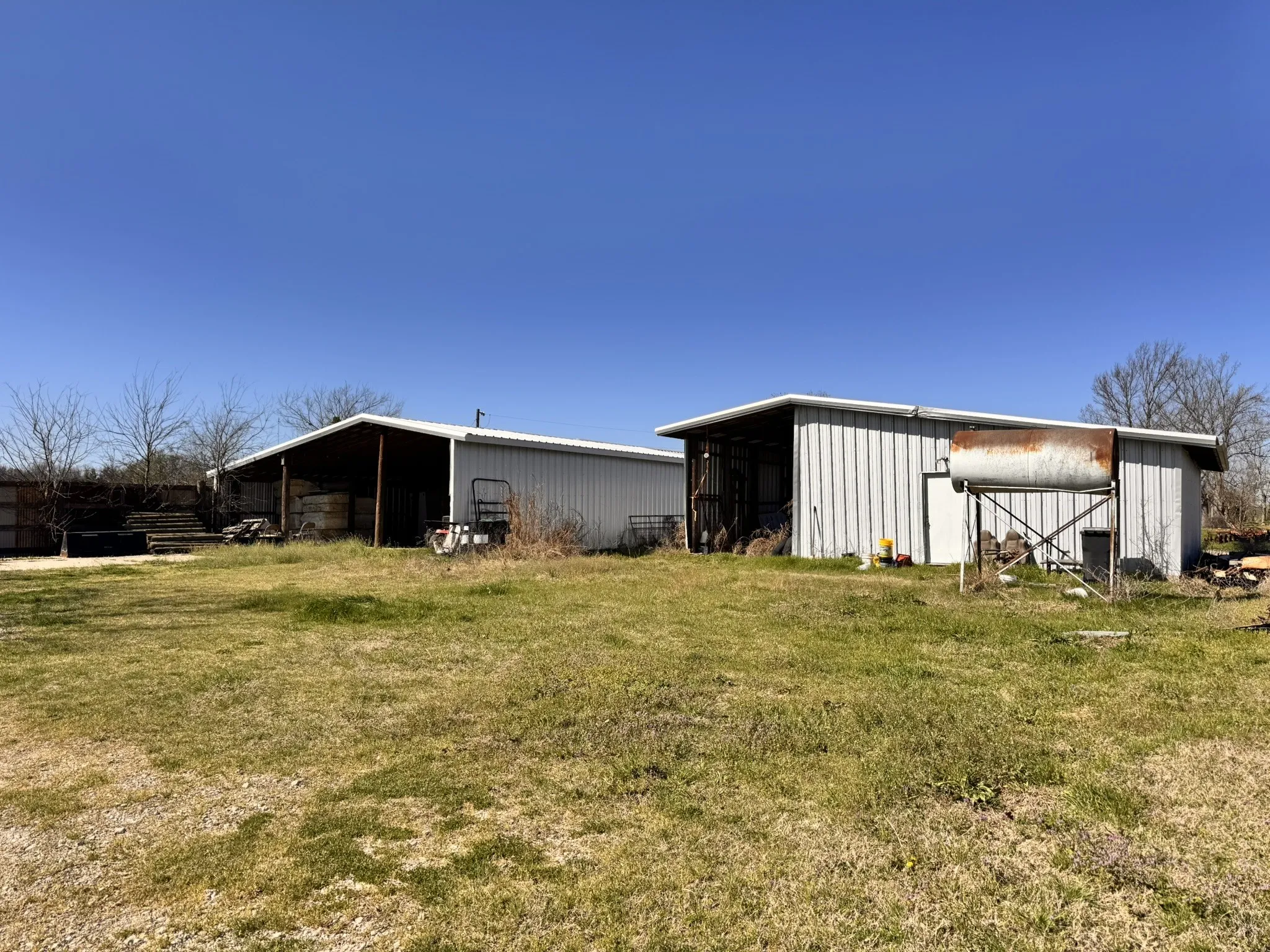 Farm For Sale in Hunt County , 2238 County Road 1081, Greenville, Texas 75401, 4 Bedroom, 3 Bathroom, Garage spaces, 3,150 Sqft, built in 2023, Price $2,375,000, mls#21204310, Real Estate Agent in Greenville, Homes For Sale in Hunt county, Homes For Sale in Greenville, Realtor in Greenville Texas, Real Estate Brokerage Independent Realty Texas, Luminita Cordes Realtor