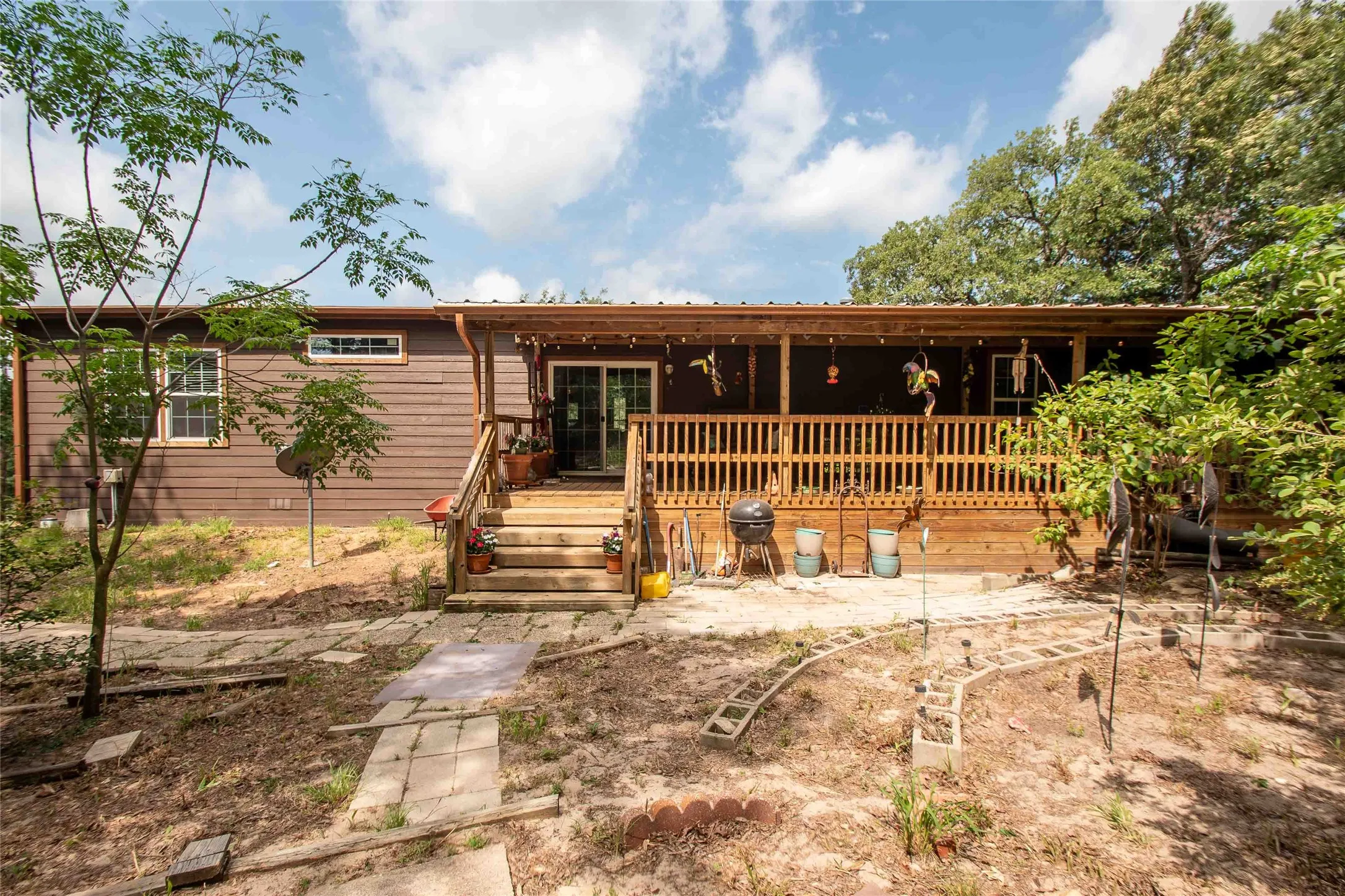 Yard space and large deck on back of home