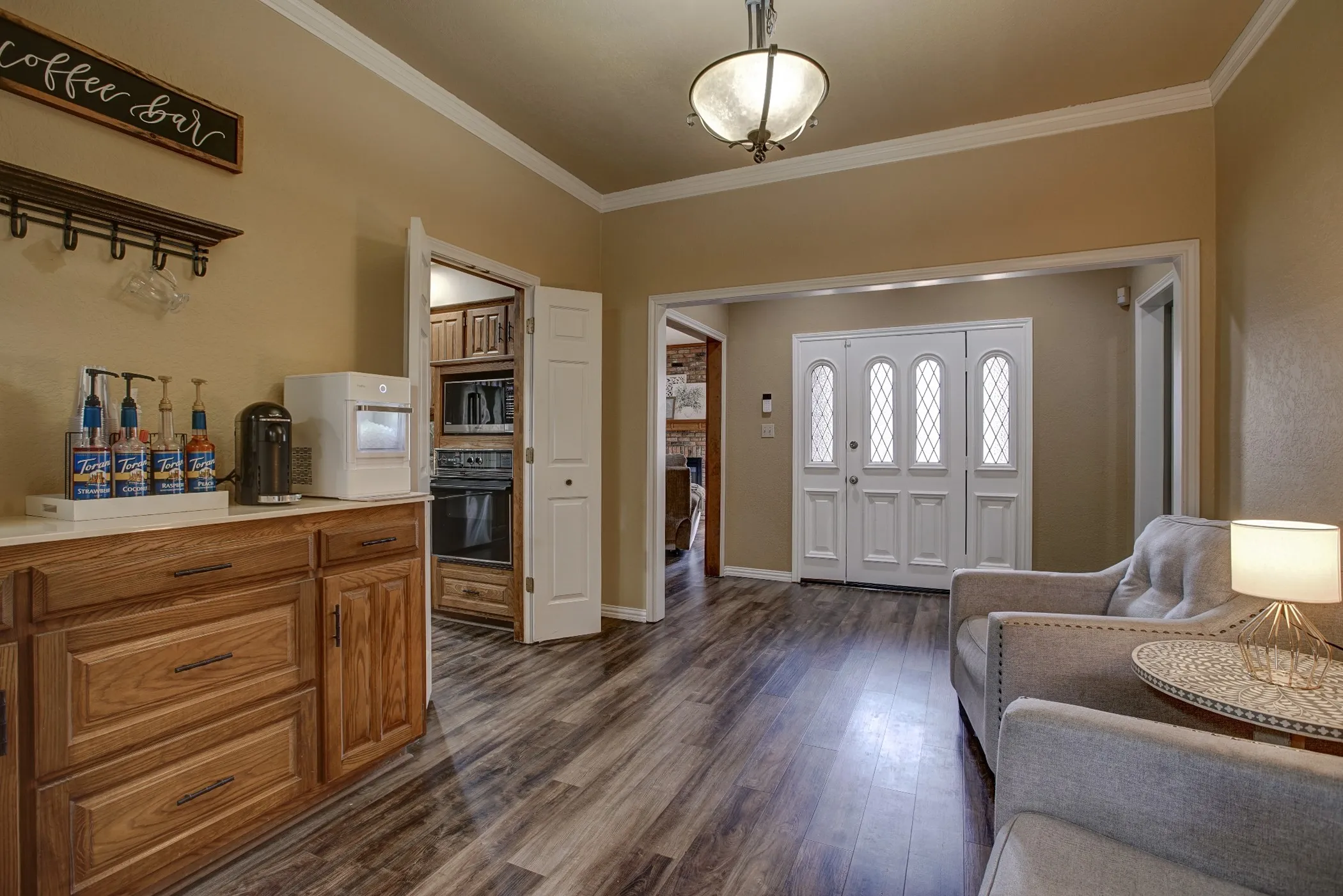 Single Family Residence For Sale in Dallas County , 1413 Wagonwheel Court, Irving, Texas 75061, 4 Bedroom, 3 Bathroom, 2 Garage spaces, 2,924 Sqft, built in 1981, Price $449,000, mls#21203946, Real Estate Agent in Irving, Homes For Sale in Dallas county, Homes For Sale in Irving, Realtor in Irving Texas, Real Estate Brokerage Independent Realty Texas, Luminita Cordes Realtor