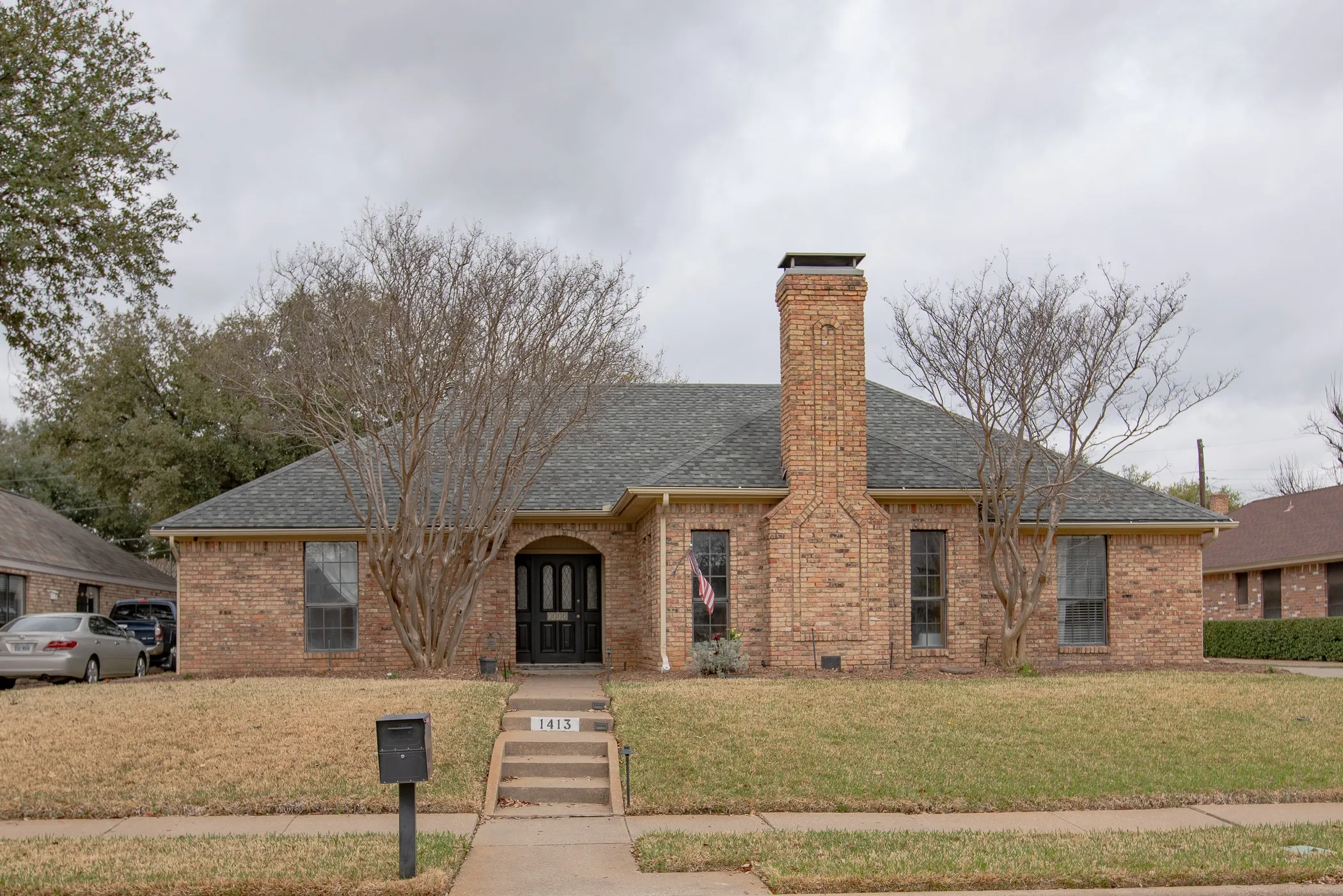 Single Family Residence For Sale in Dallas County , 1413 Wagonwheel Court, Irving, Texas 75061, 4 Bedroom, 3 Bathroom, 2 Garage spaces, 2,924 Sqft, built in 1981, Price $449,000, mls#21203946, Real Estate Agent in Irving, Homes For Sale in Dallas county, Homes For Sale in Irving, Realtor in Irving Texas, Real Estate Brokerage Independent Realty Texas, Luminita Cordes Realtor